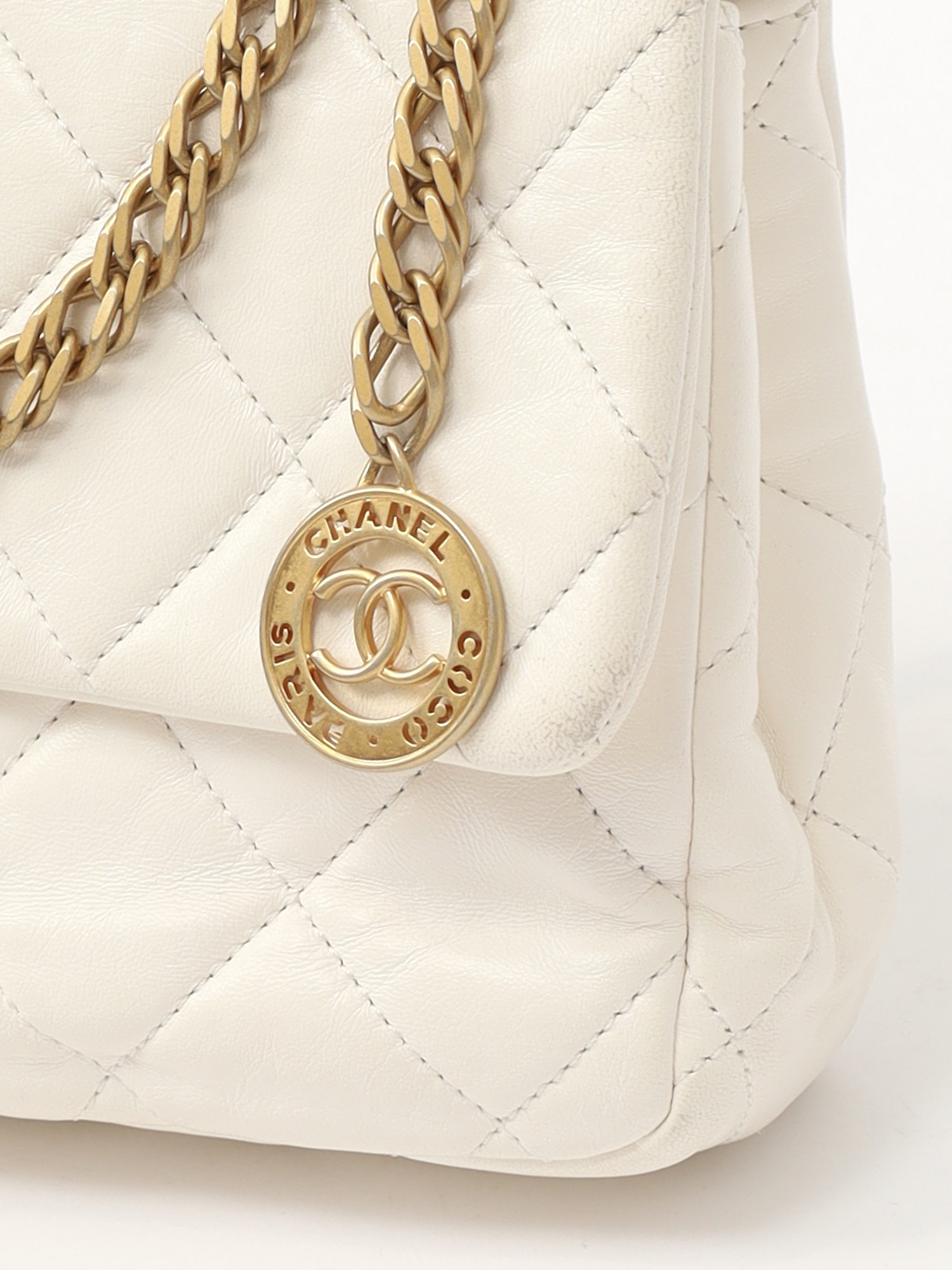 Chanel Timeless Classic 6