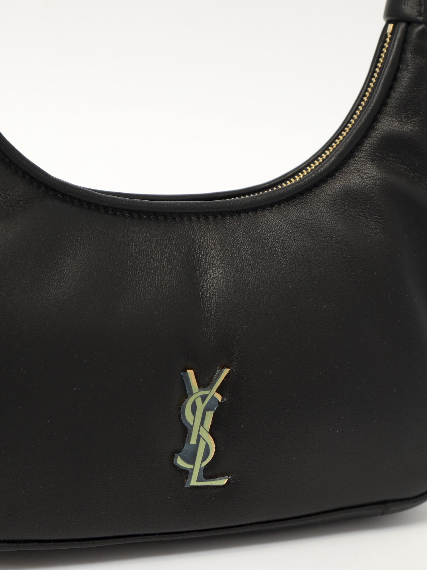 Saint Laurent Calypso 4