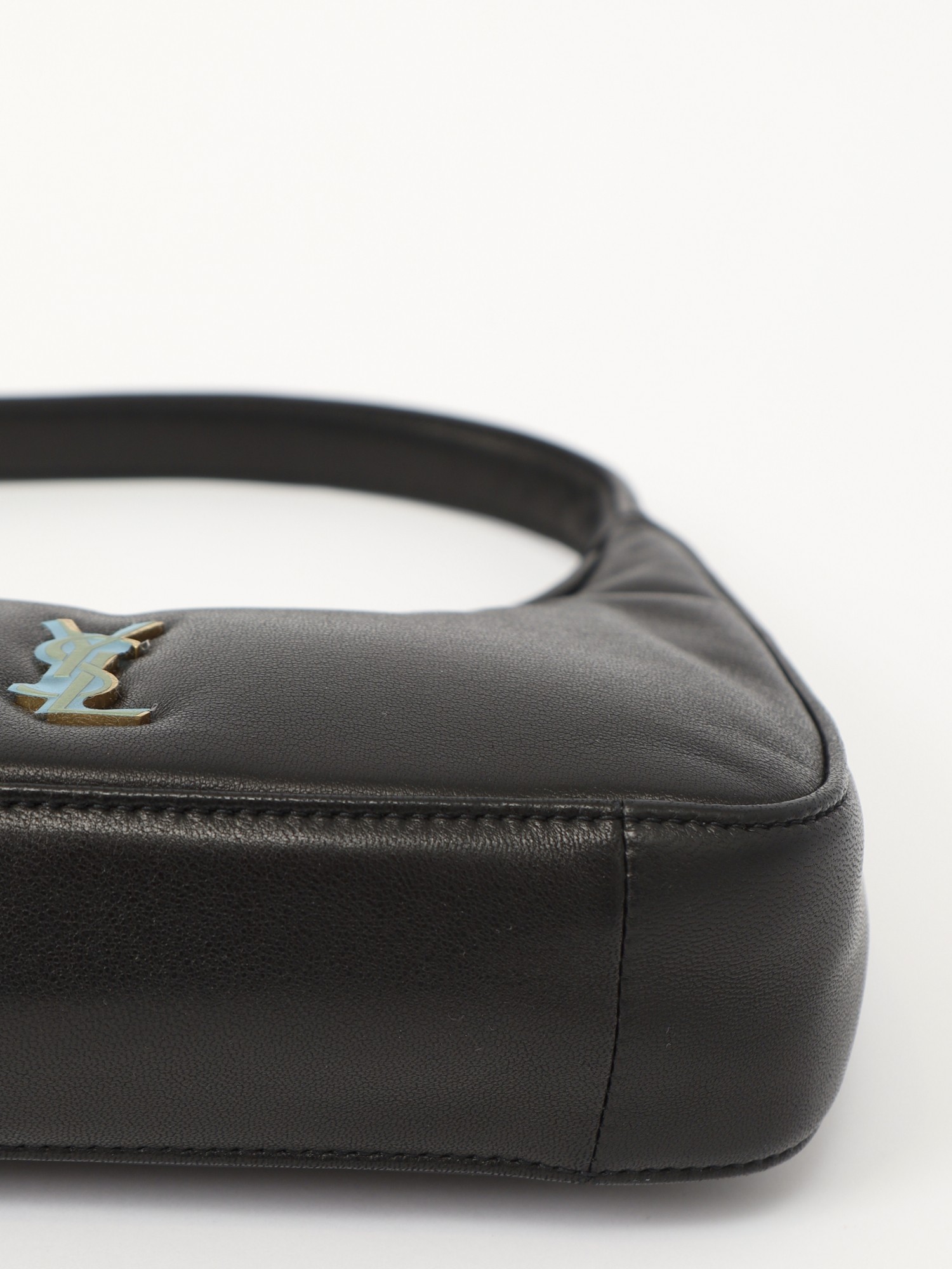 Saint Laurent Calypso 7