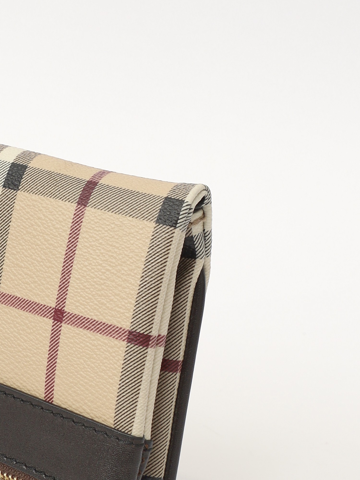 Burberry Case 5