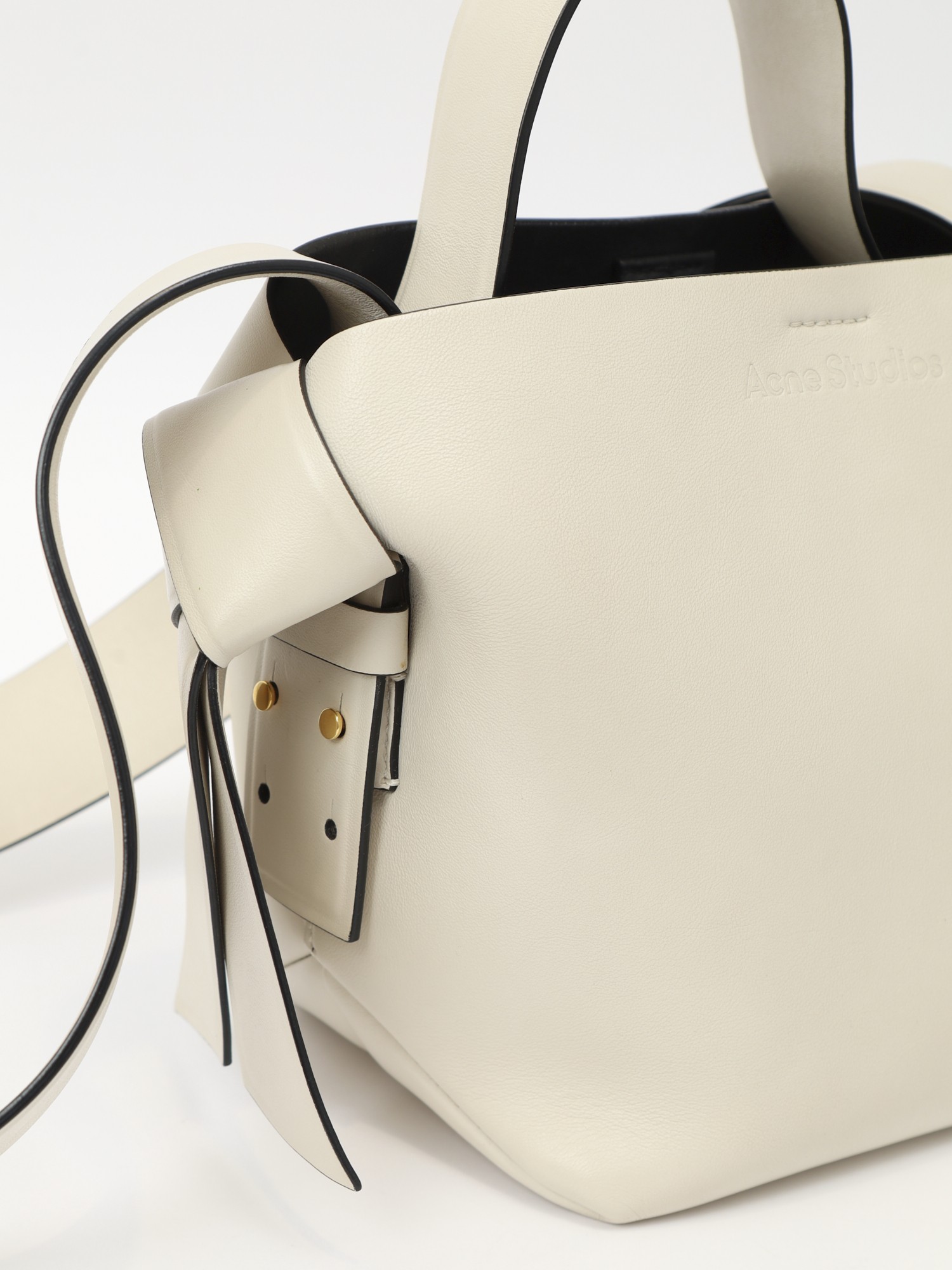 Acne Studios Musubi 6
