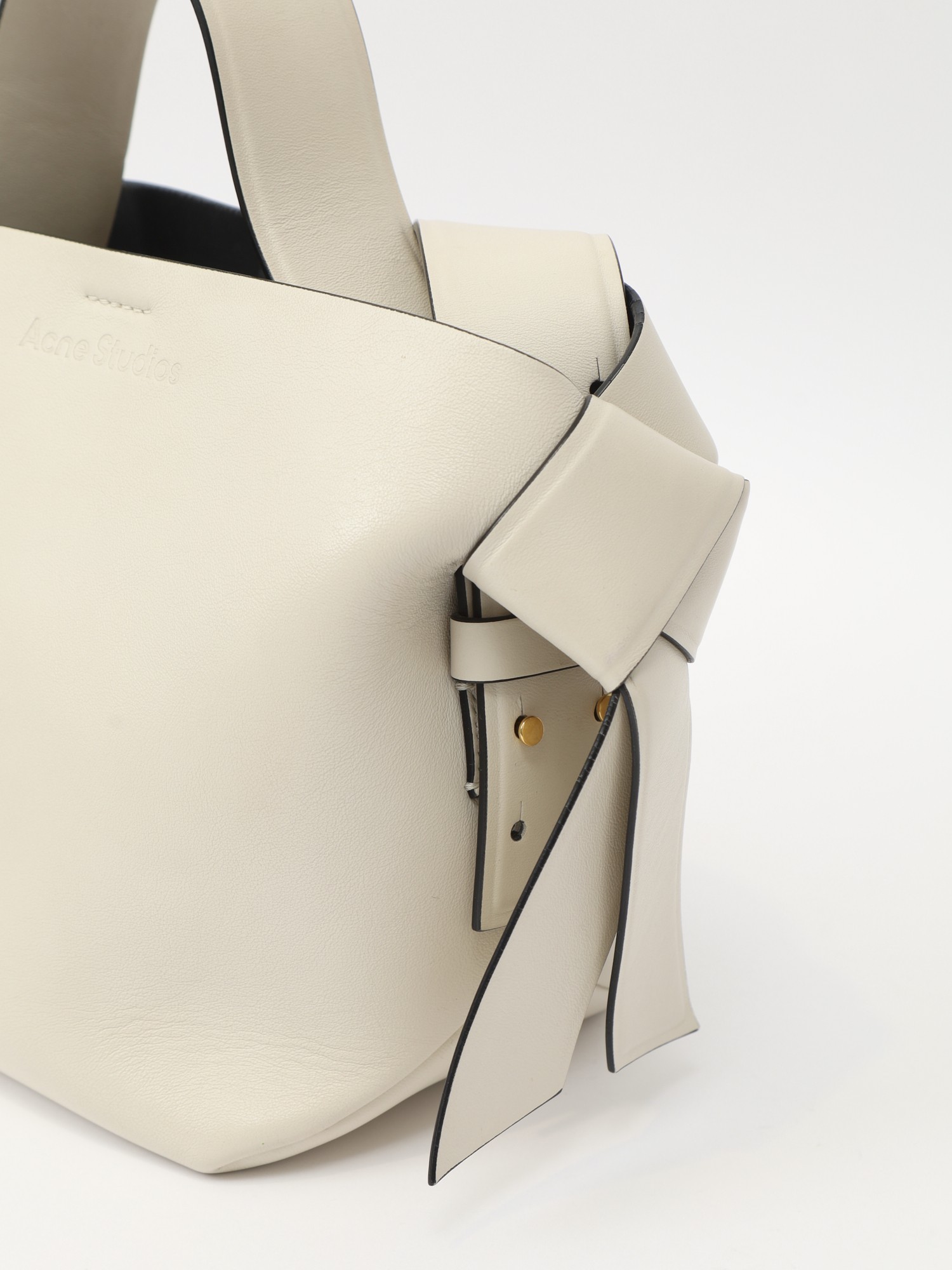 Acne Studios Musubi 7