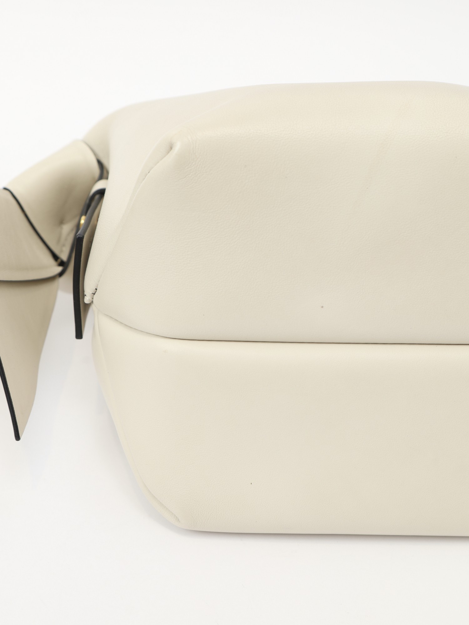 Acne Studios Musubi 8