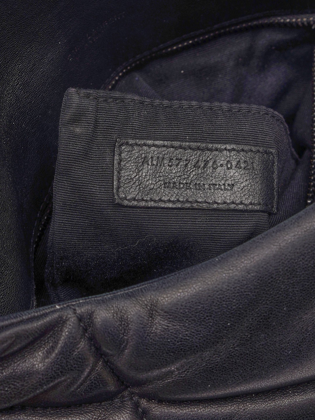 Saint Laurent Loulou  10