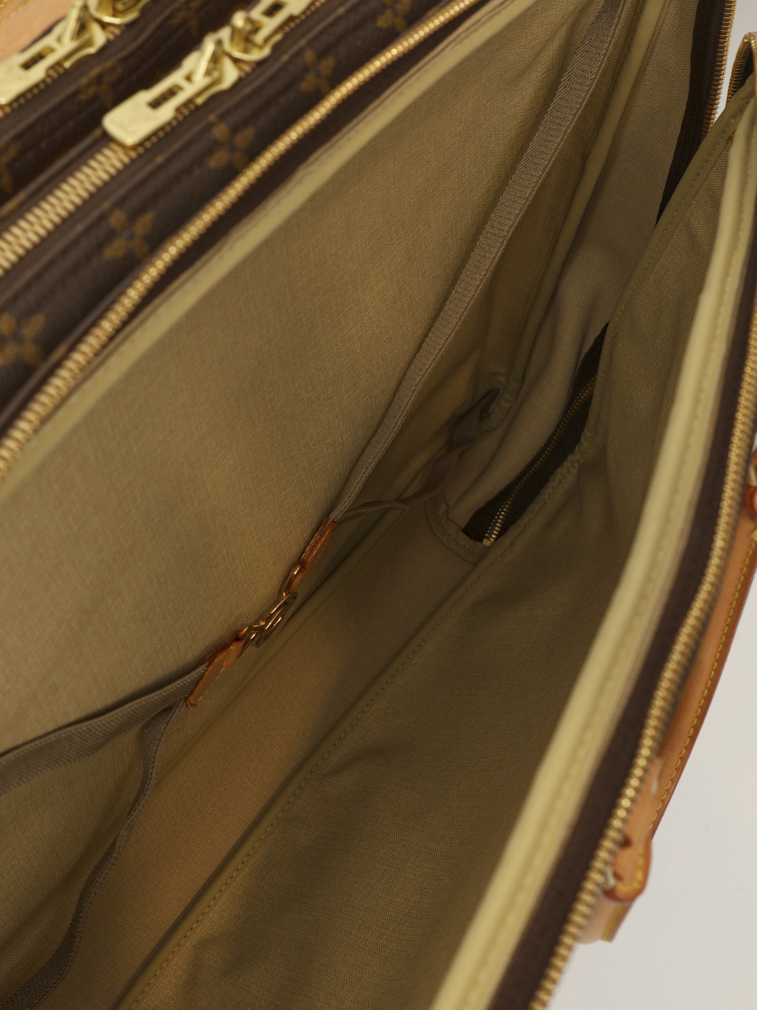 Louis Vuitton Alize 11