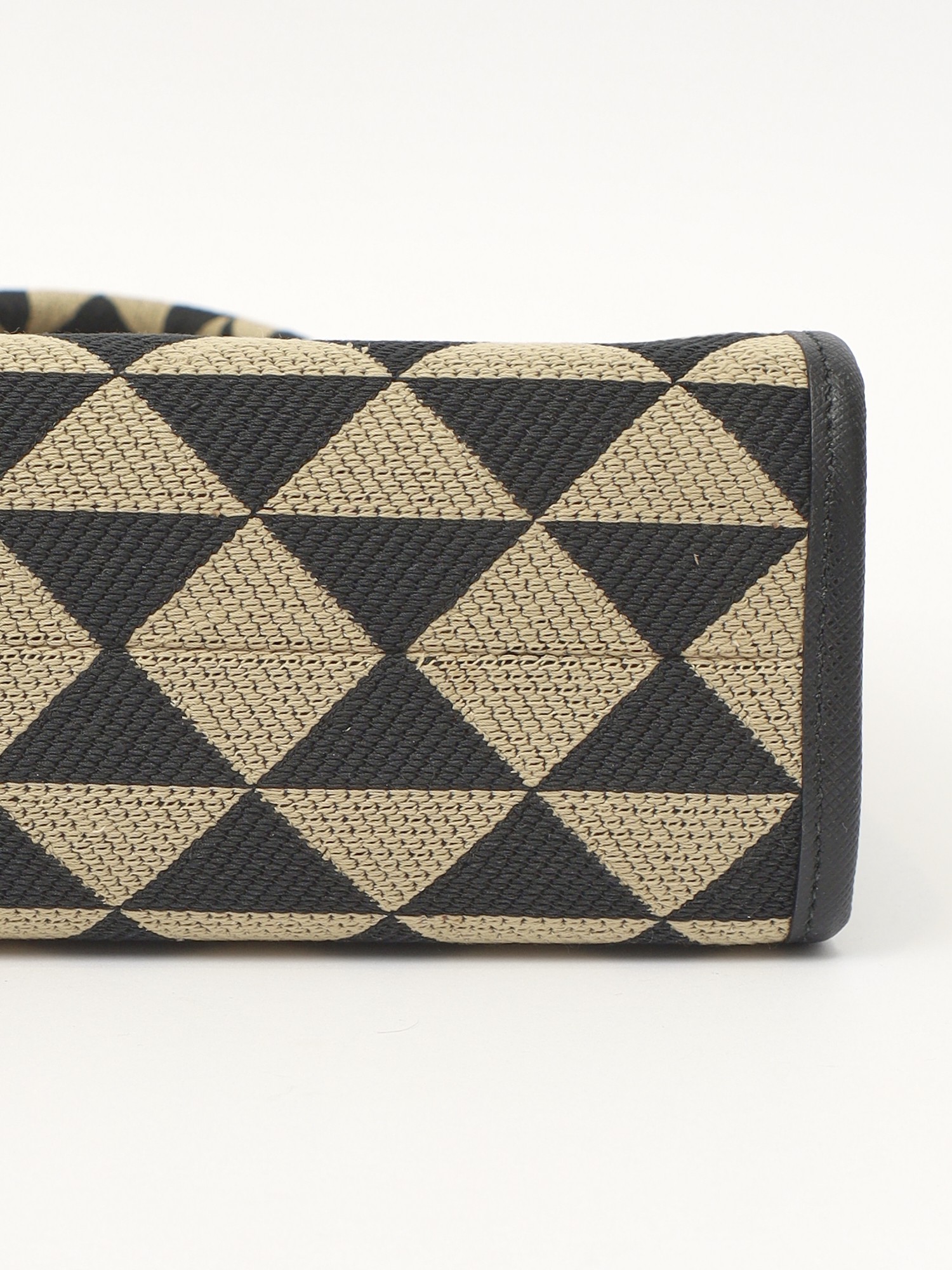 Prada Symbole 9