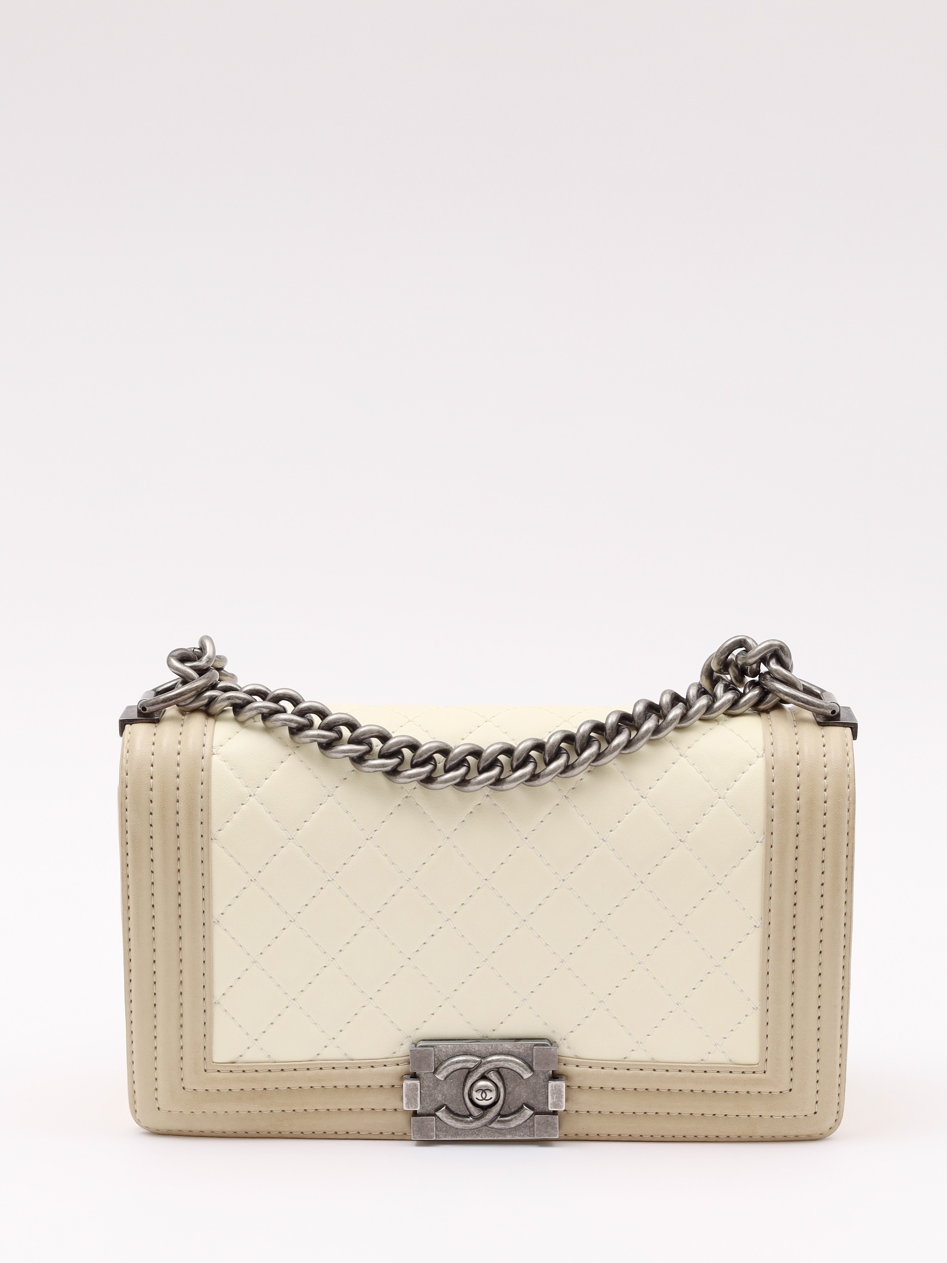 Chanel Boy 0