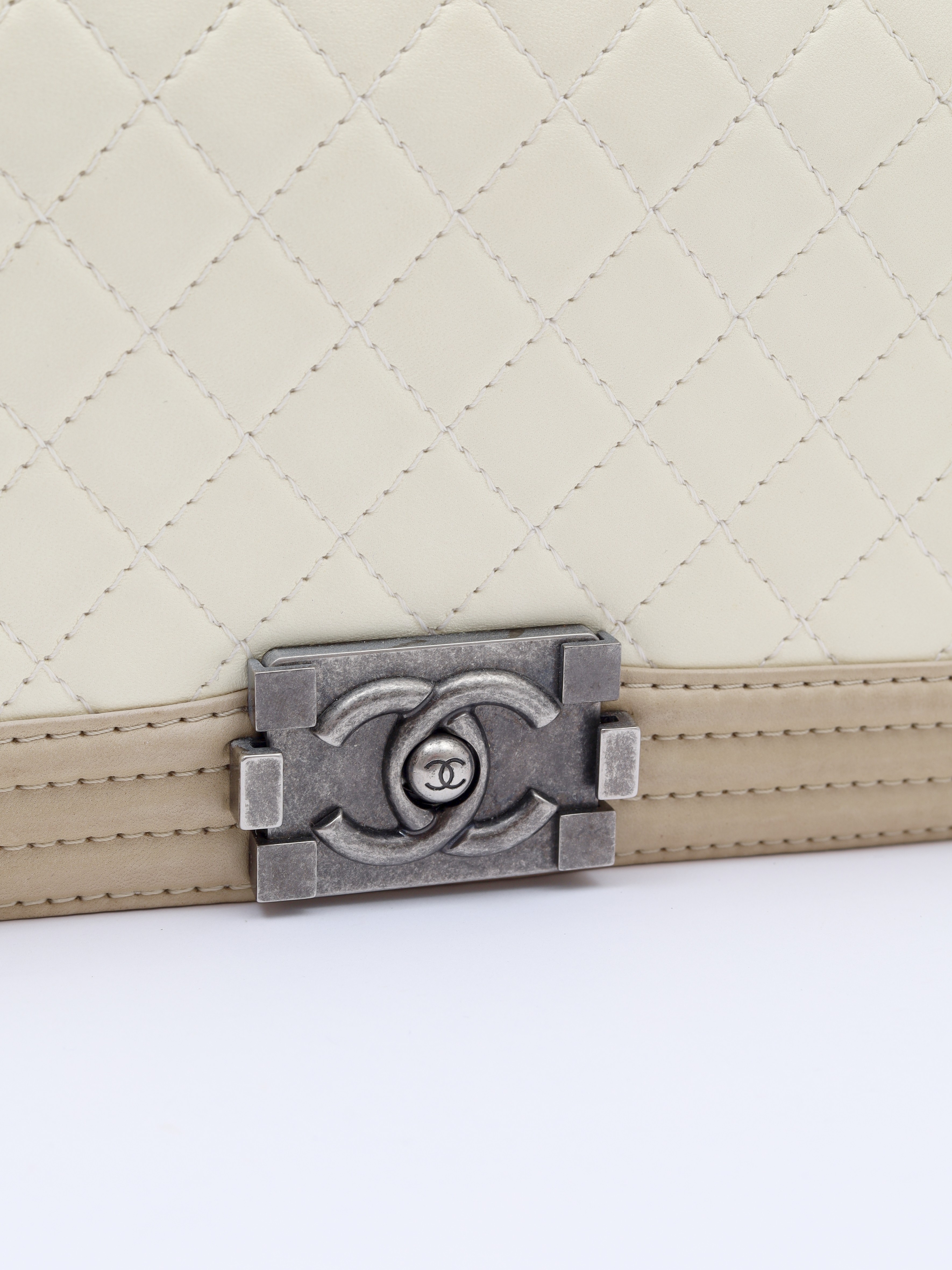 Chanel Boy 5