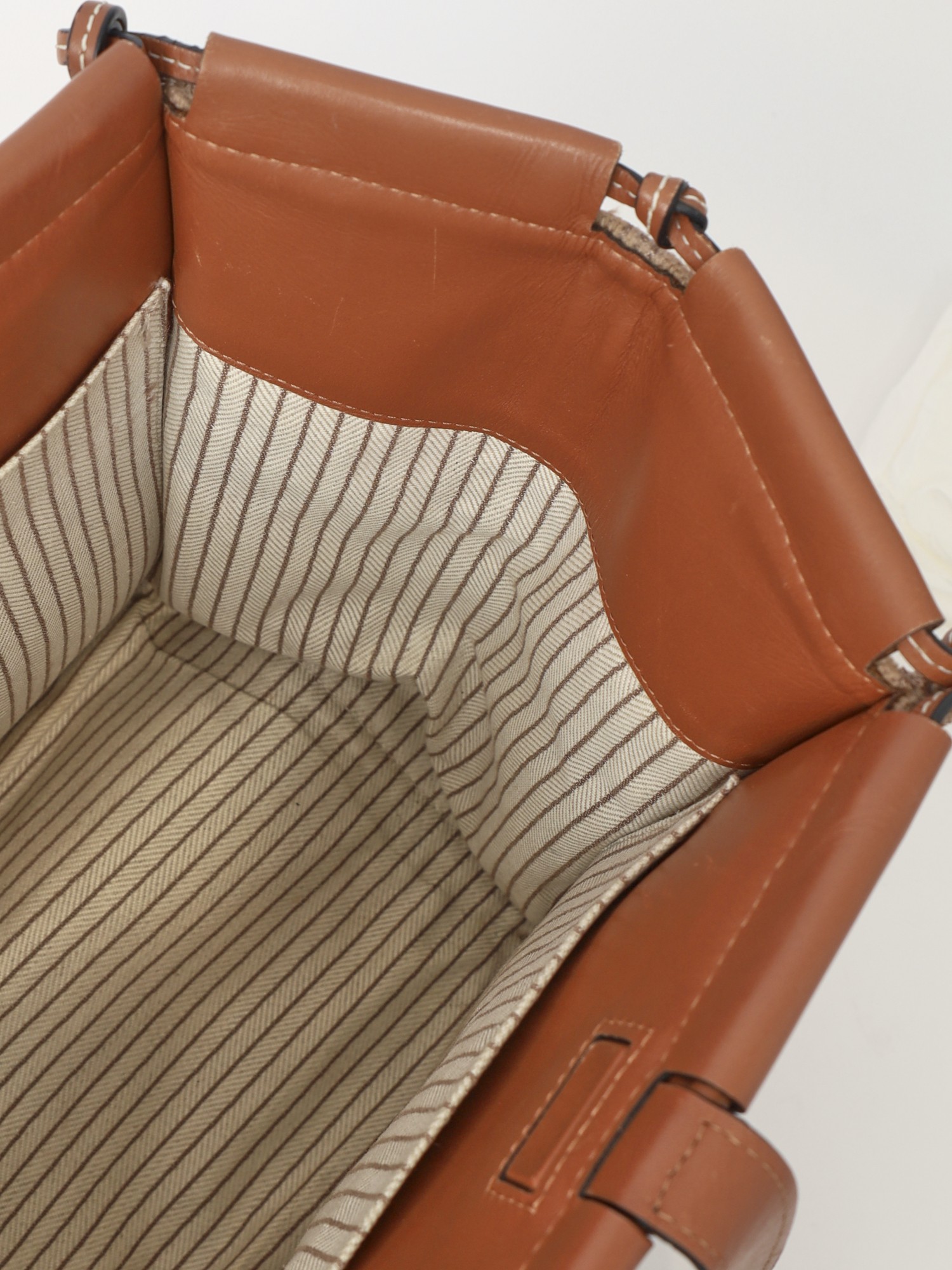 Loewe Cushion 9