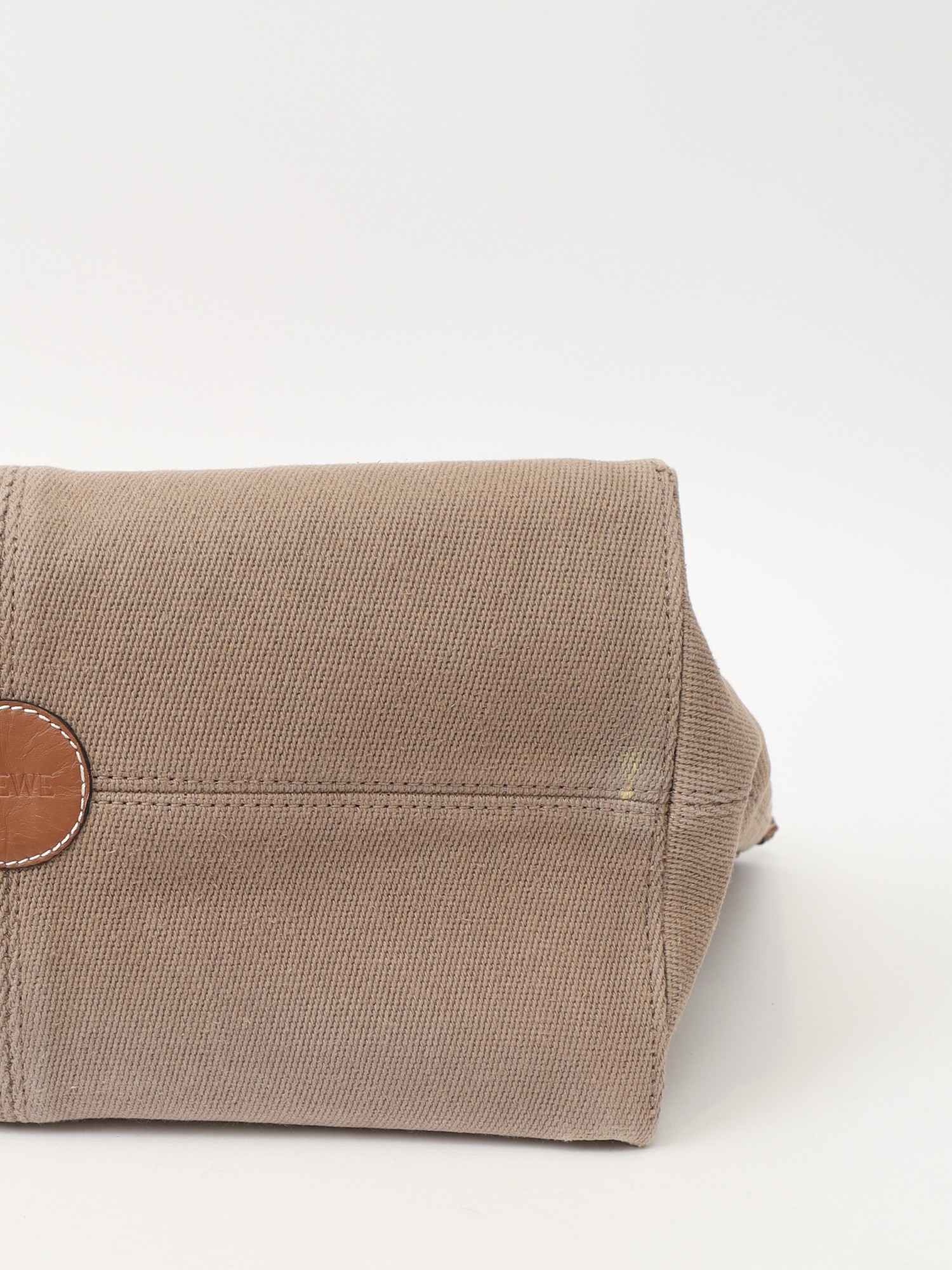 Loewe Cushion 8