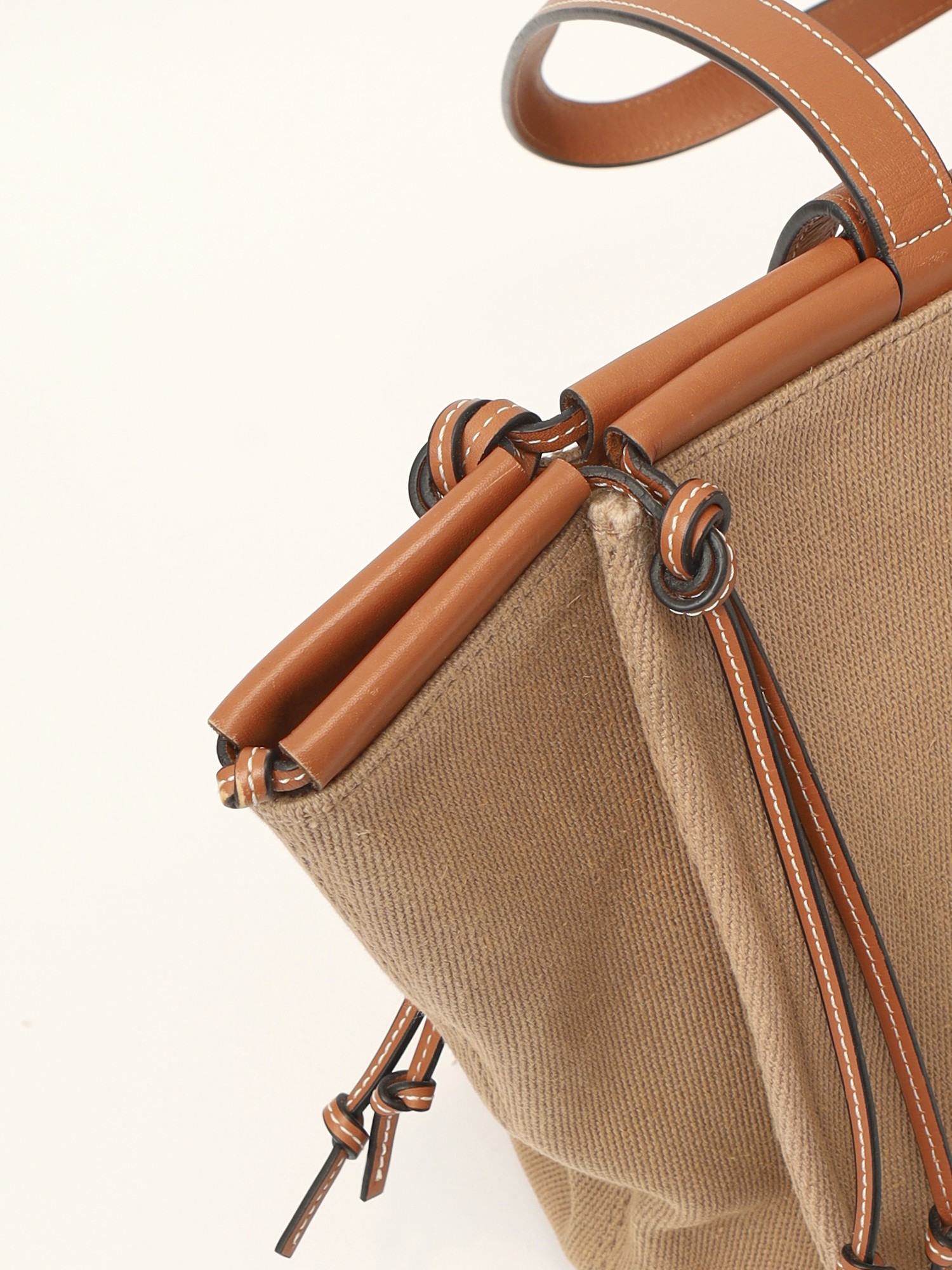 Loewe Cushion 5
