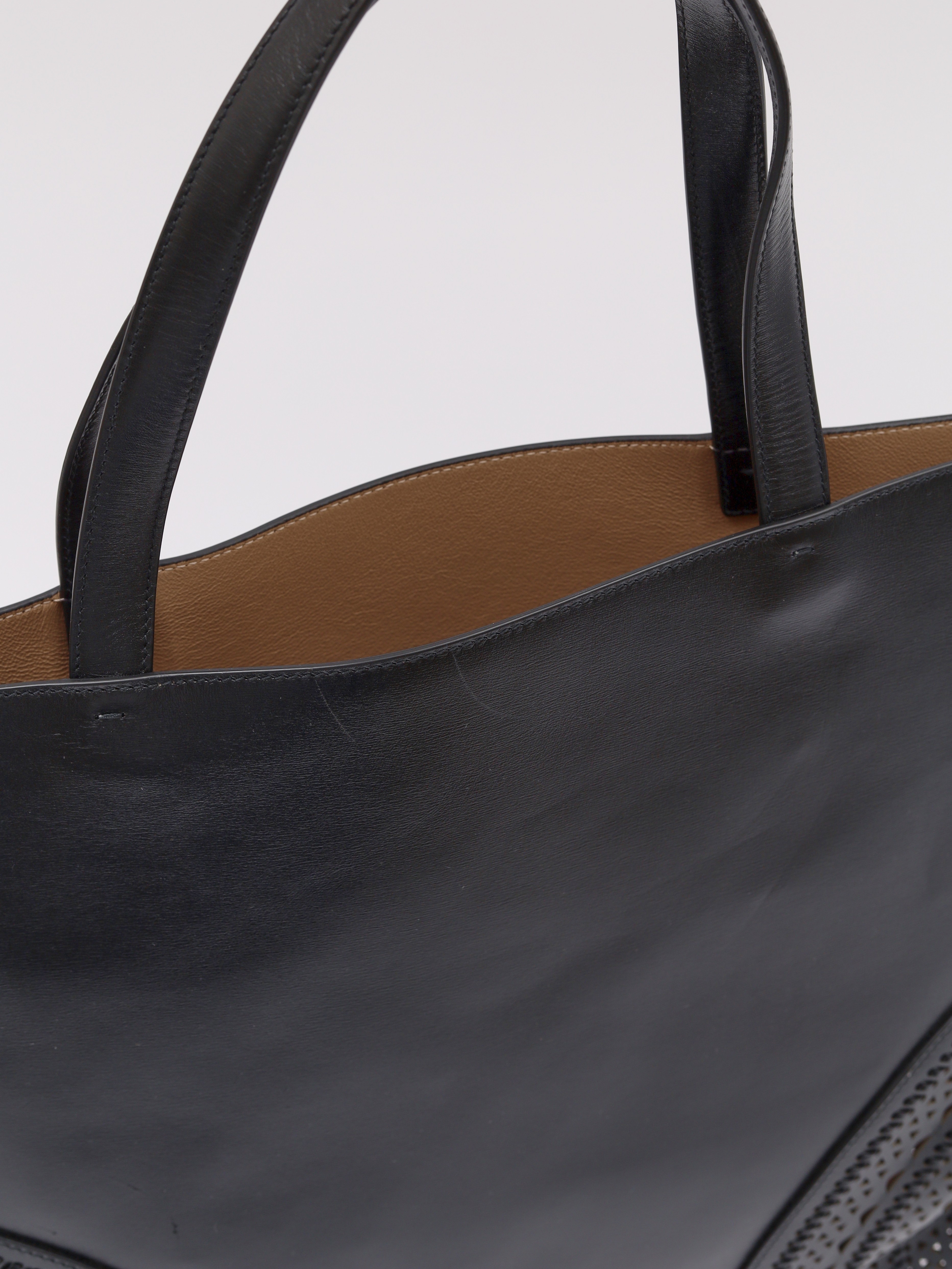 Alaia Leather Bag 5