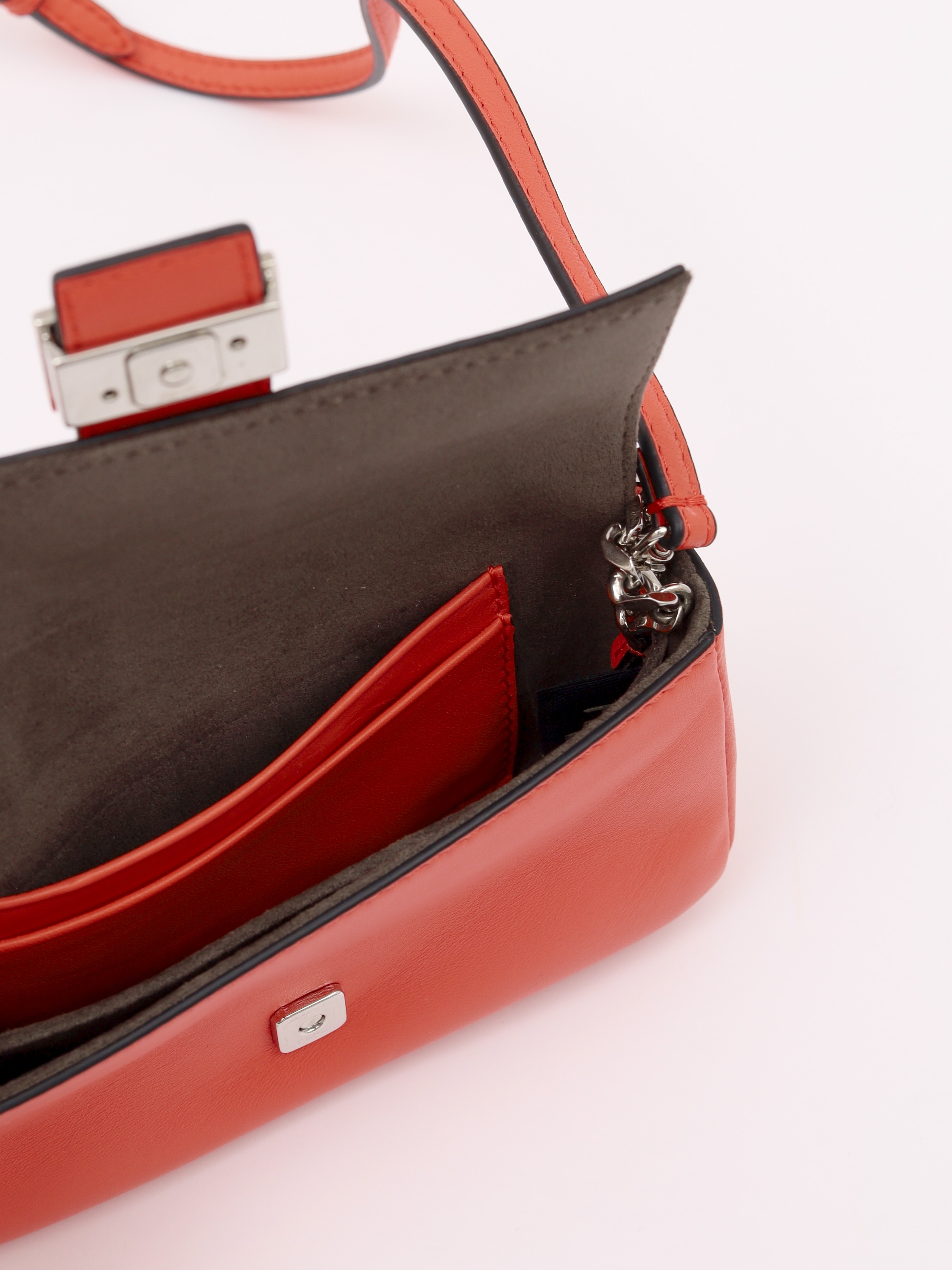 Fendi Baguette 9