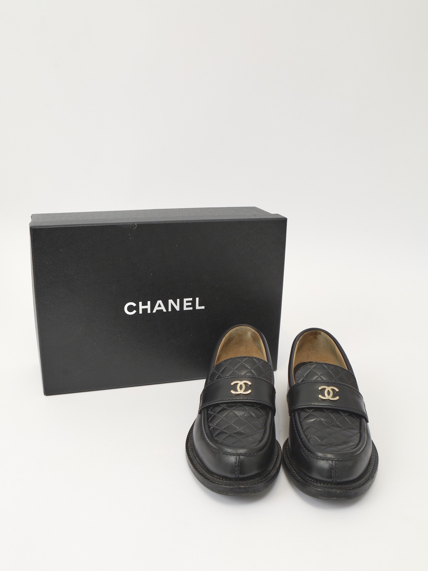 Chanel Shoes 37 11
