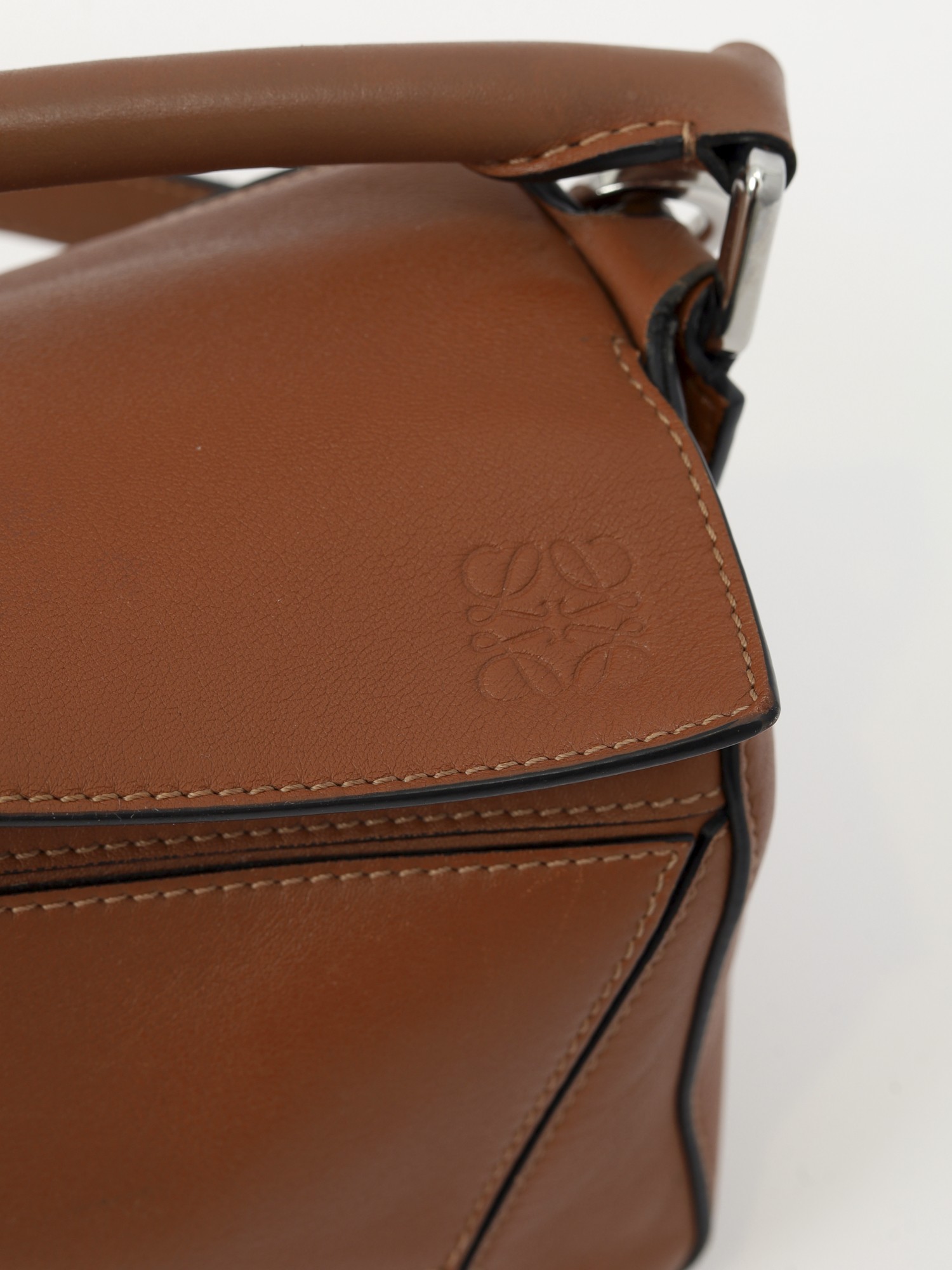 Loewe Puzzle 5