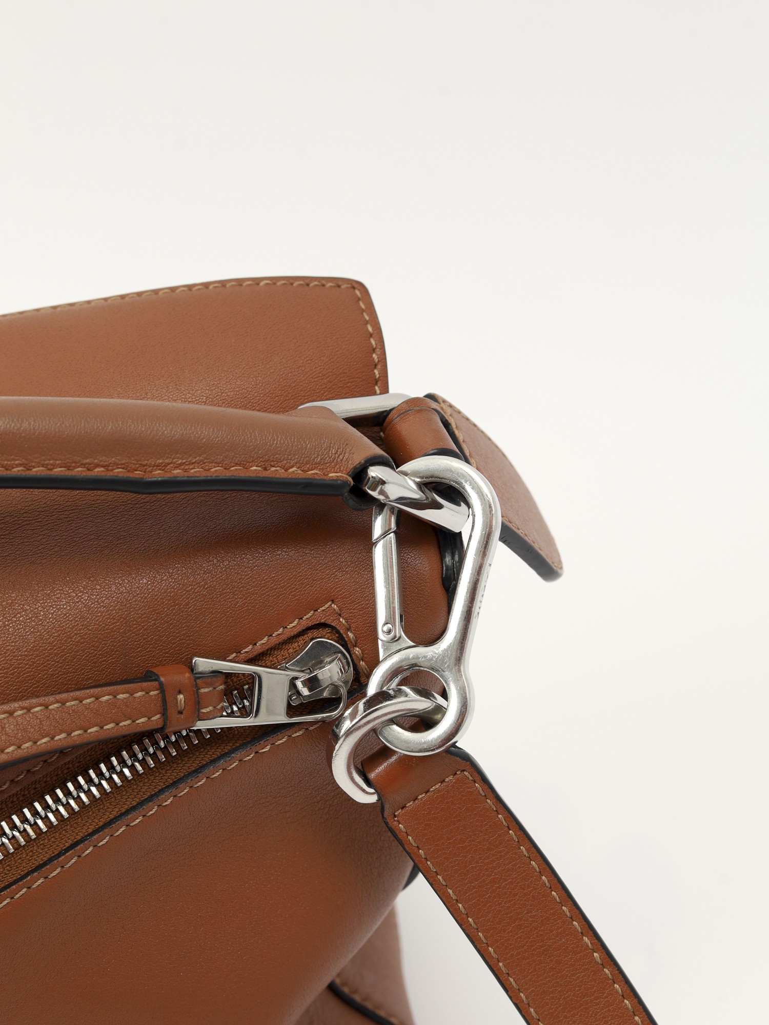 Loewe Puzzle 8