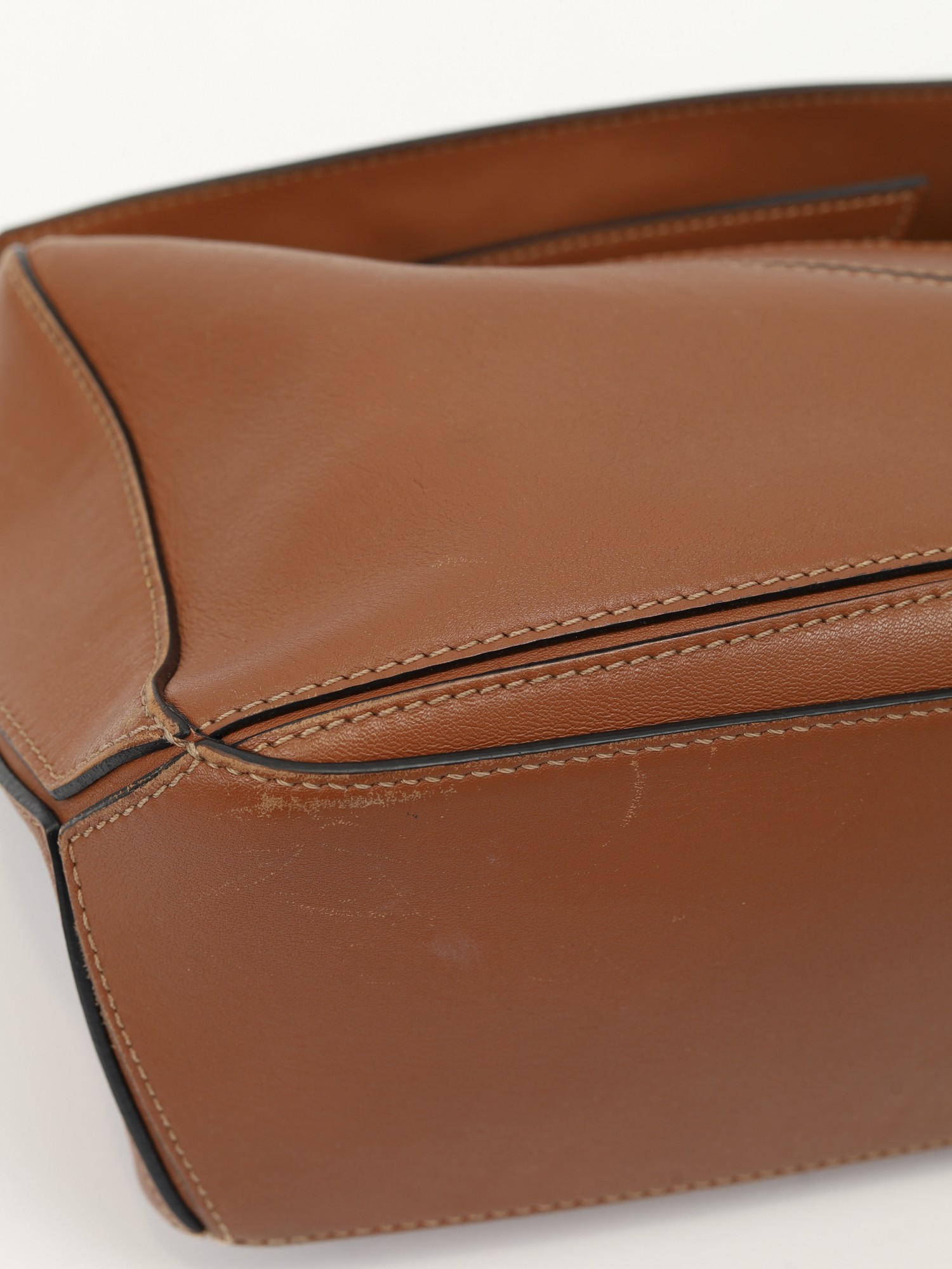 Loewe Puzzle 11