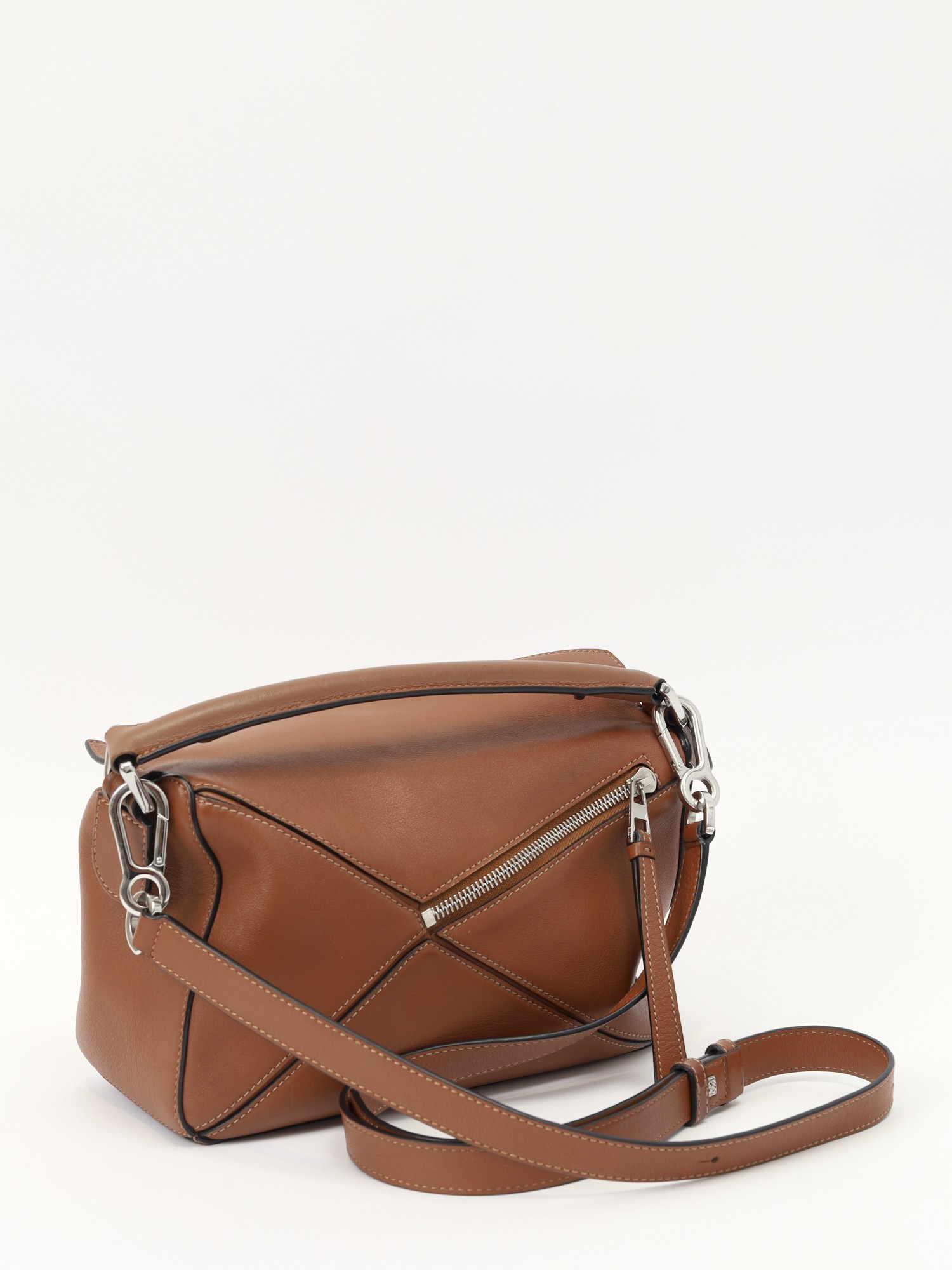 Loewe Puzzle 3