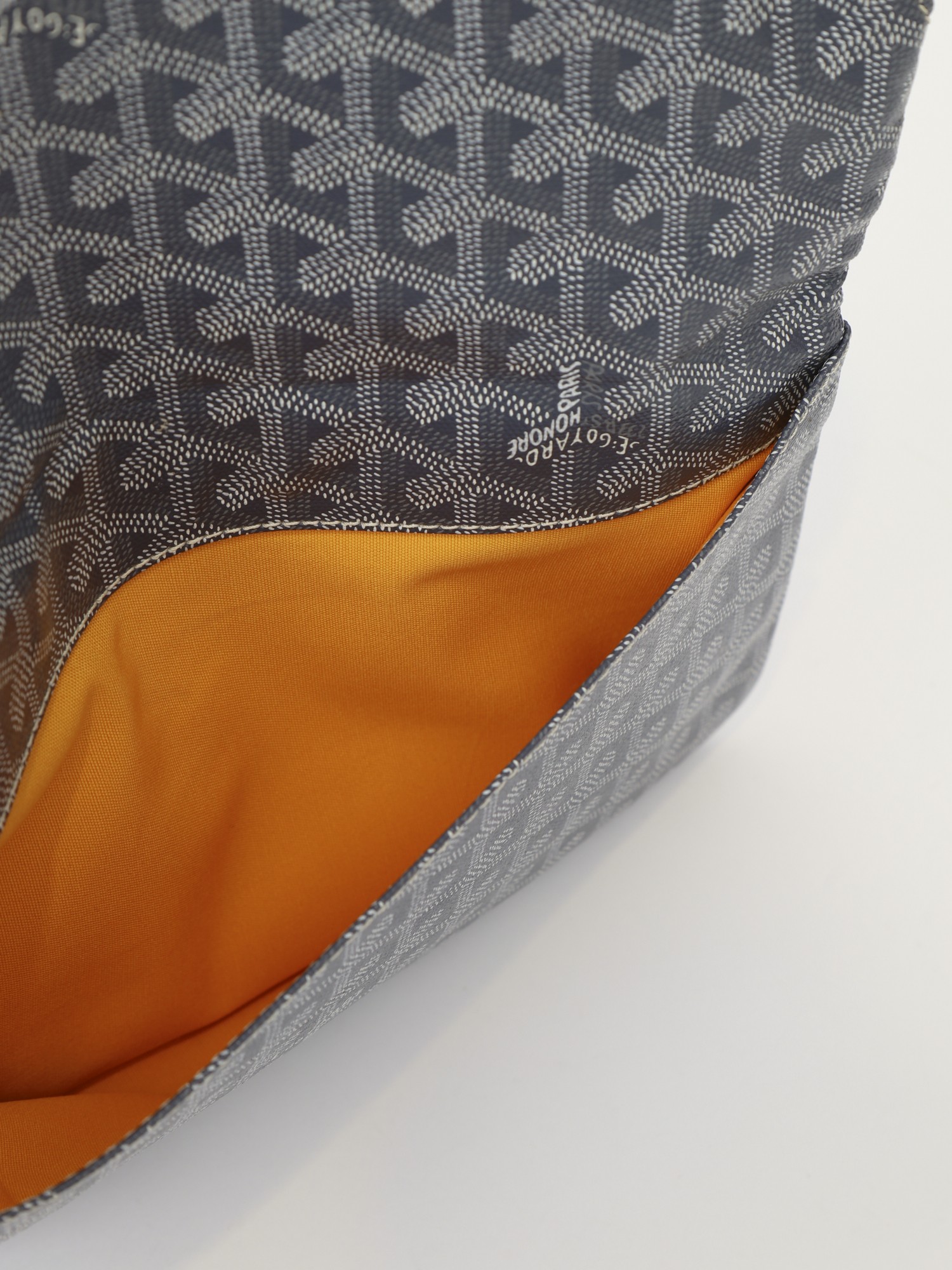 Goyard Sainte-Marie 8