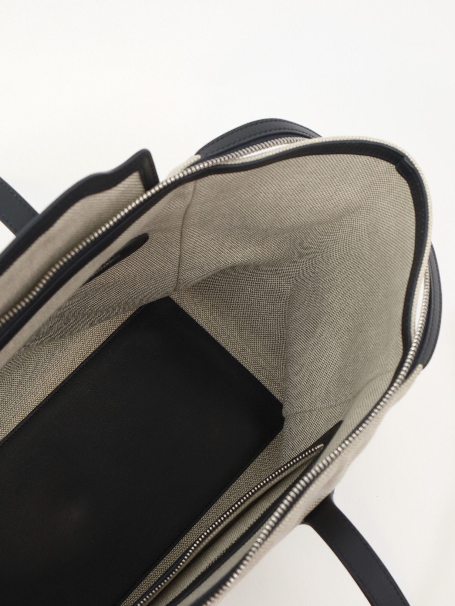 Loro Piana Happy Day 10