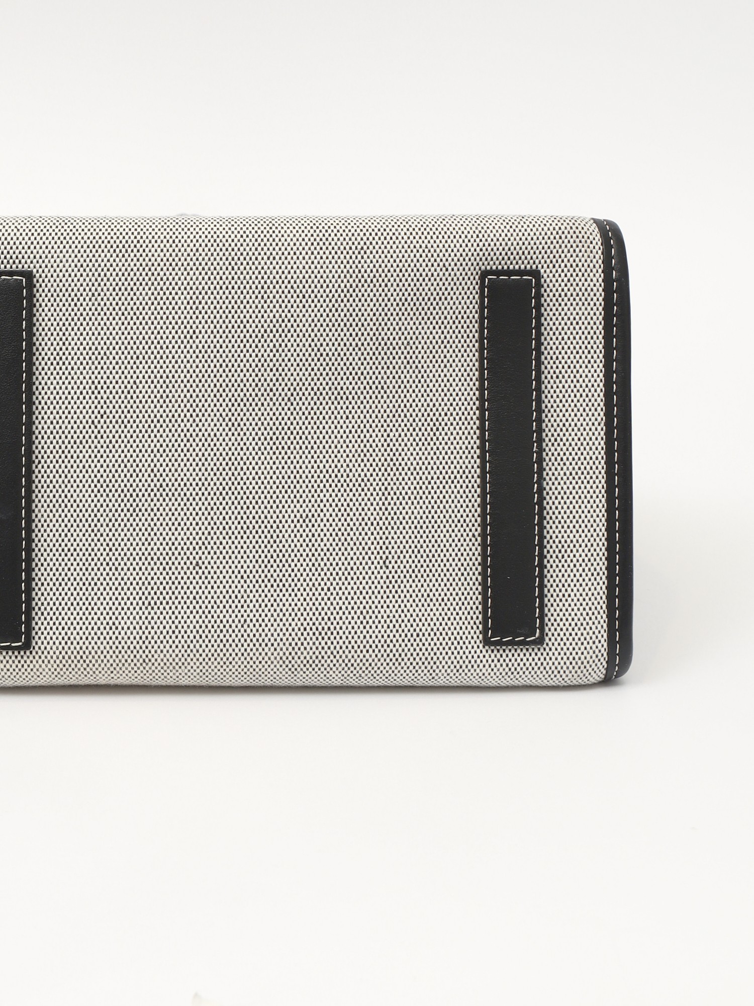 Burberry Freya 8