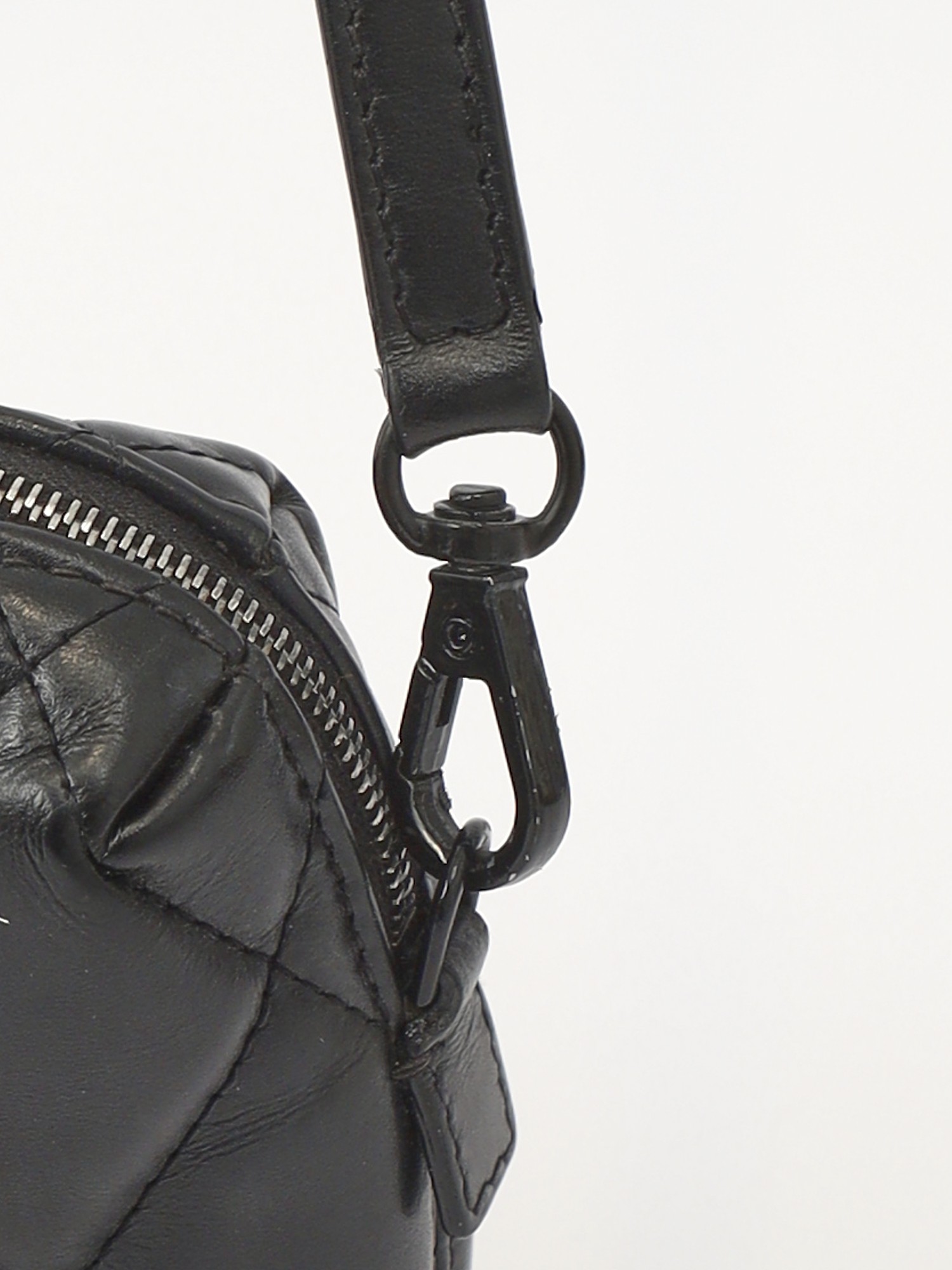 Balenciaga B. 6