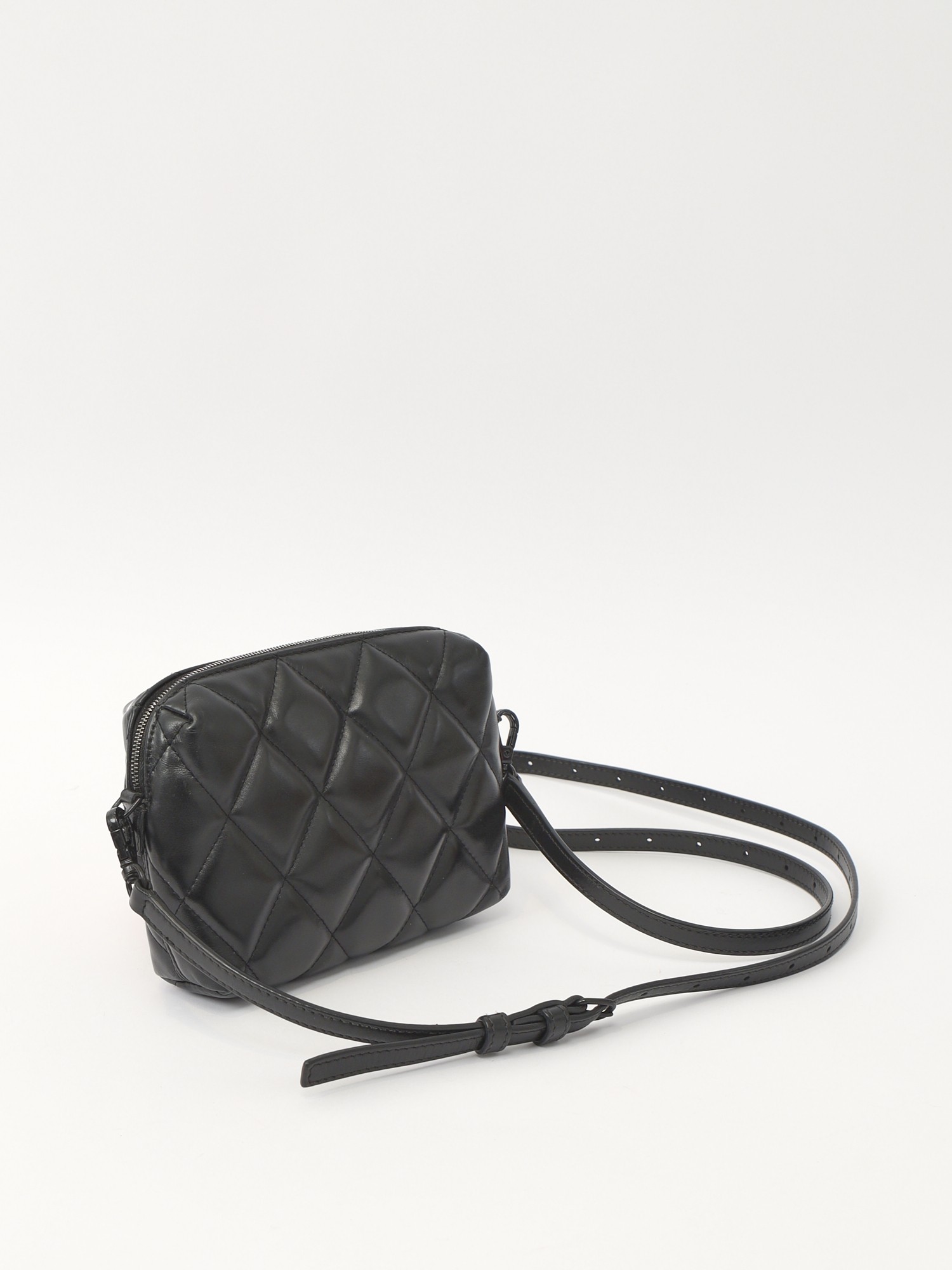 Balenciaga B. 3
