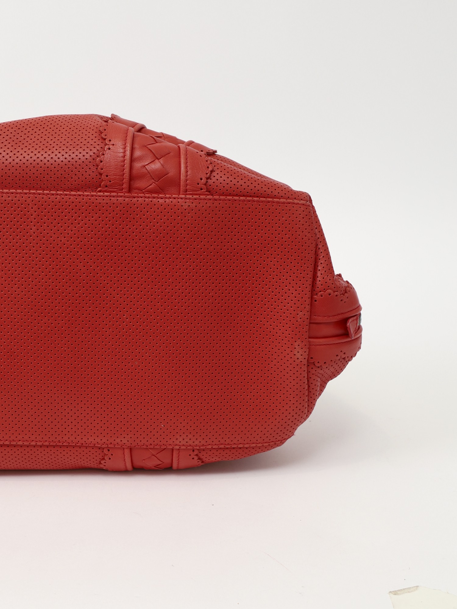 Bottega Veneta Leather Bag 7