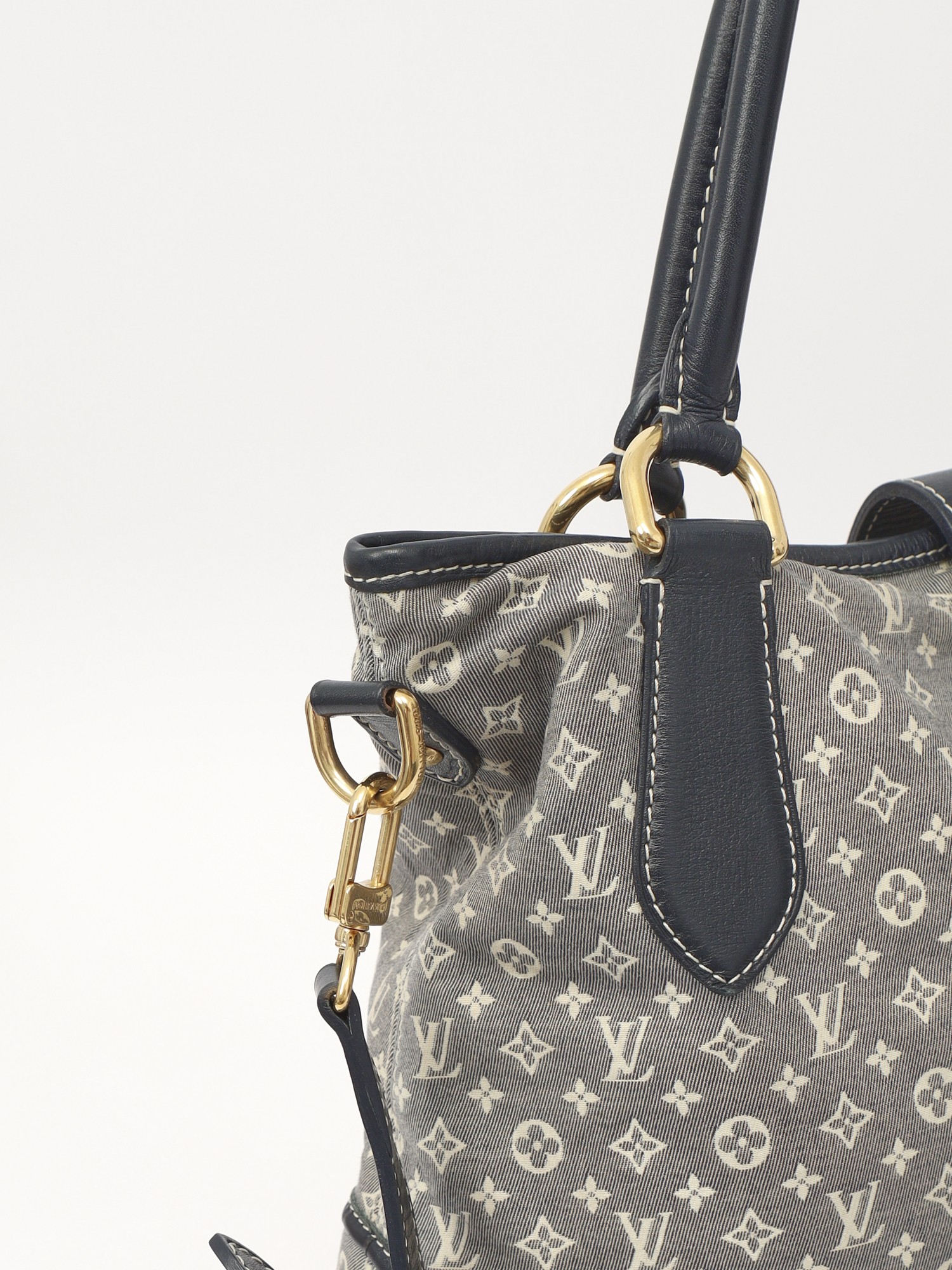 Louis Vuitton Romance 4