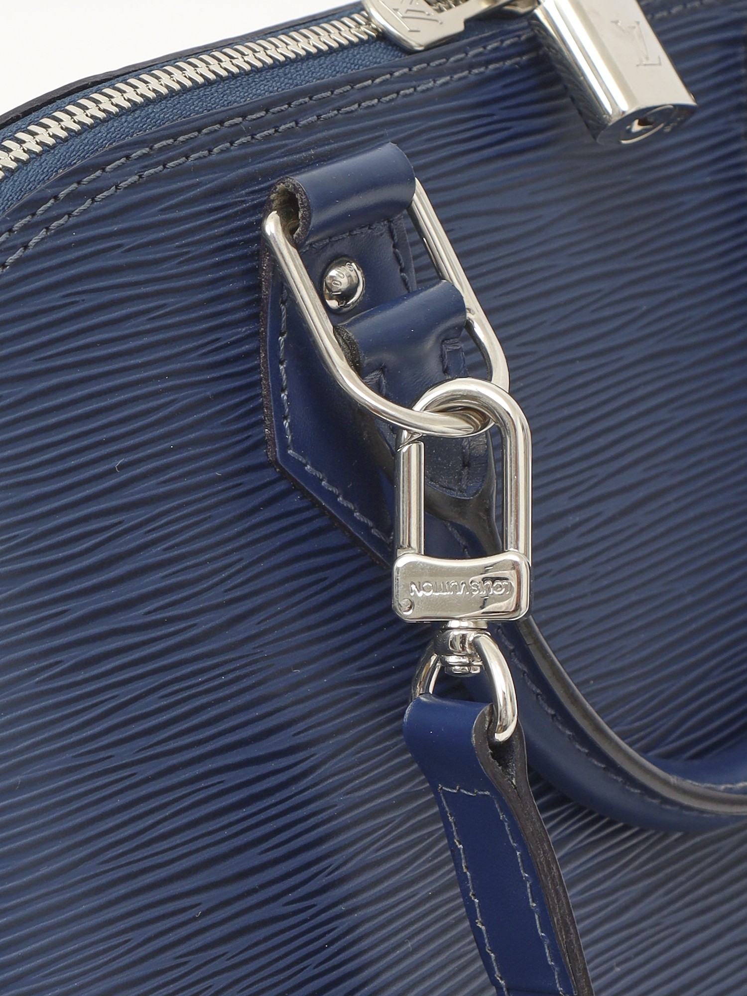 Louis Vuitton Alma 7