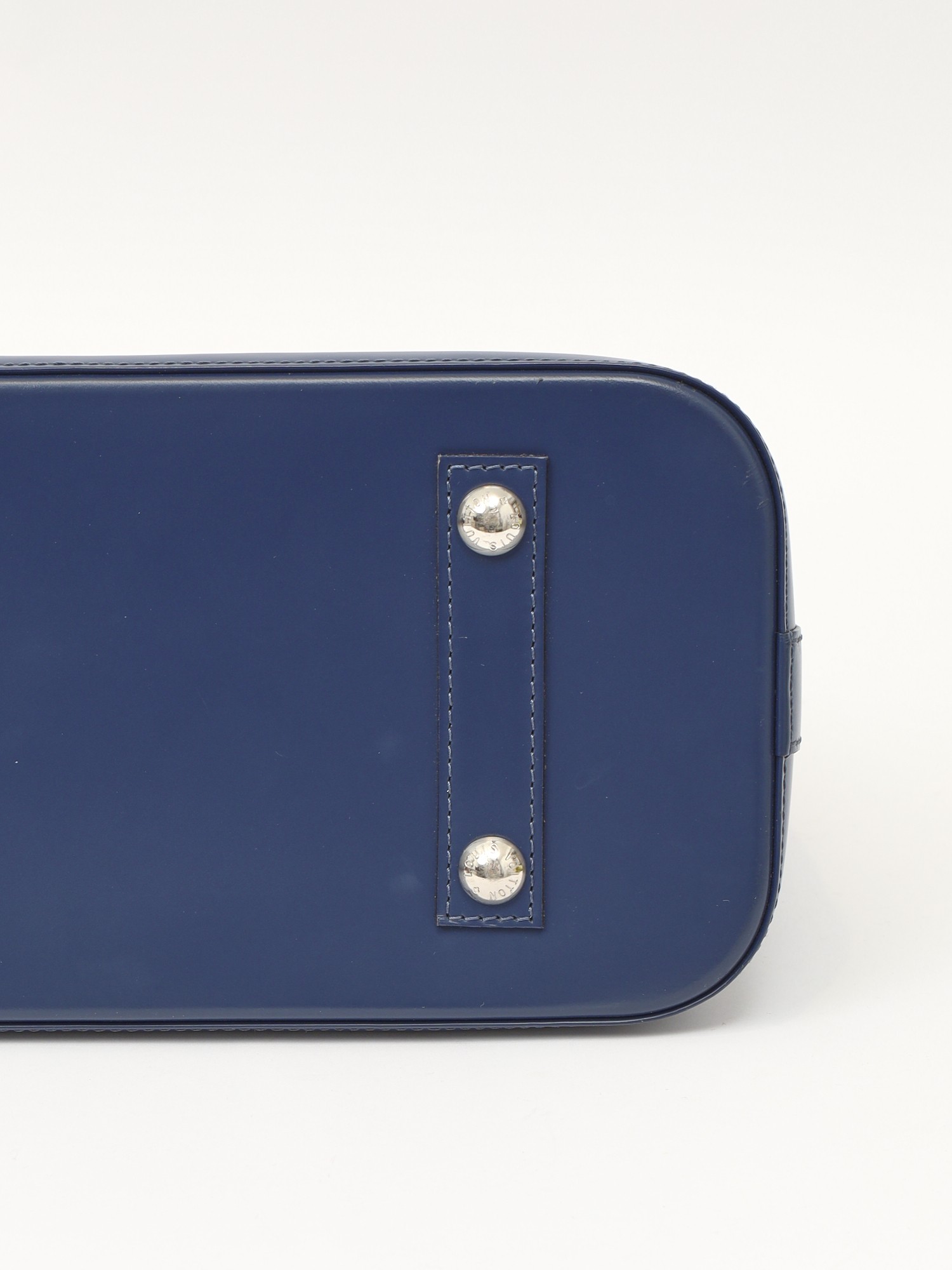 Louis Vuitton Alma 10
