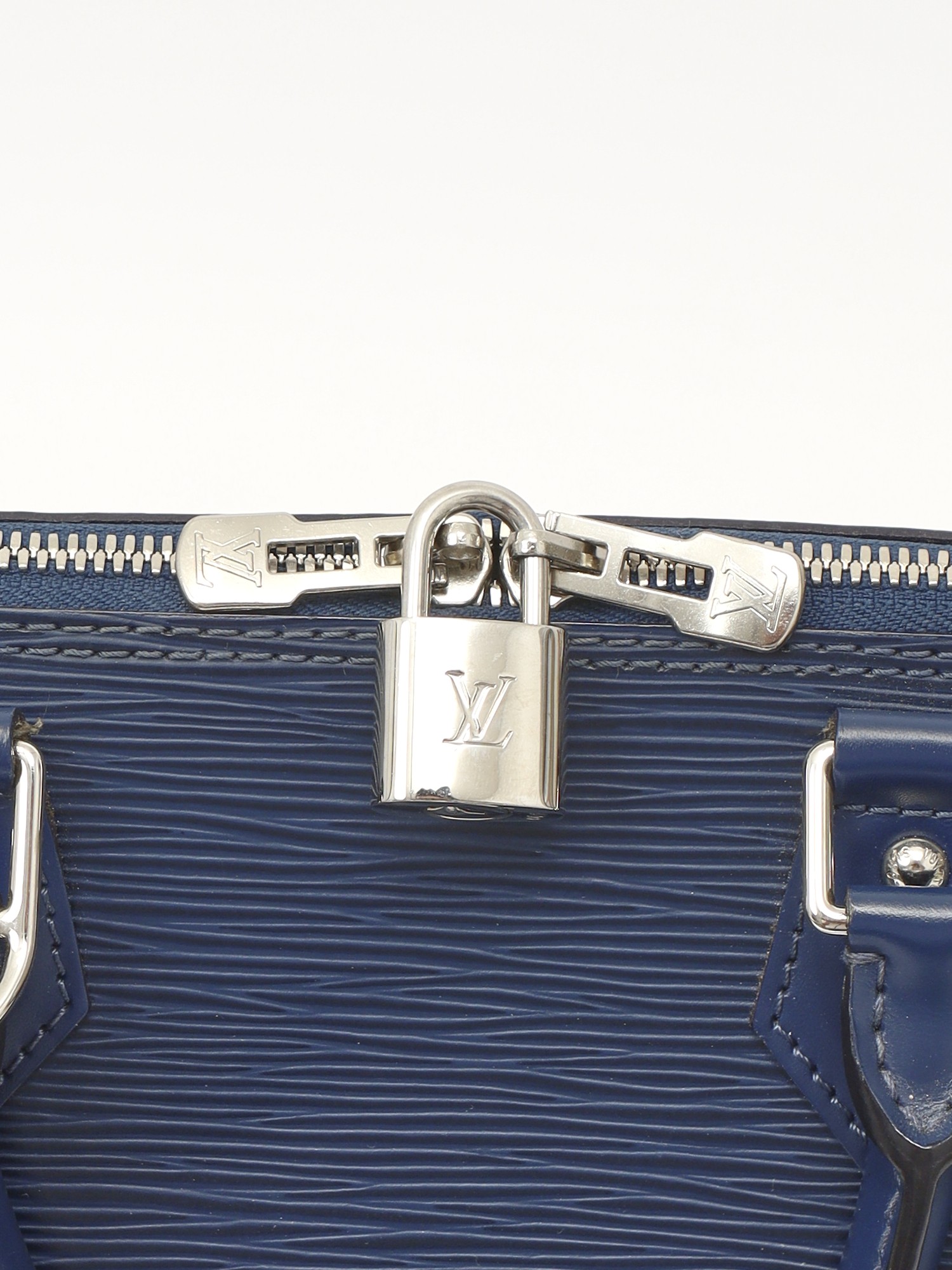 Louis Vuitton Alma 8