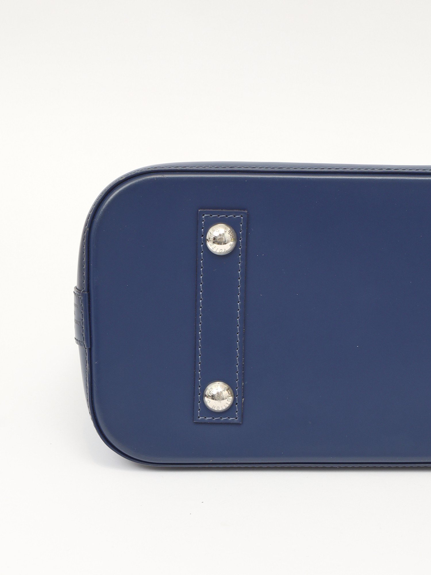 Louis Vuitton Alma 9