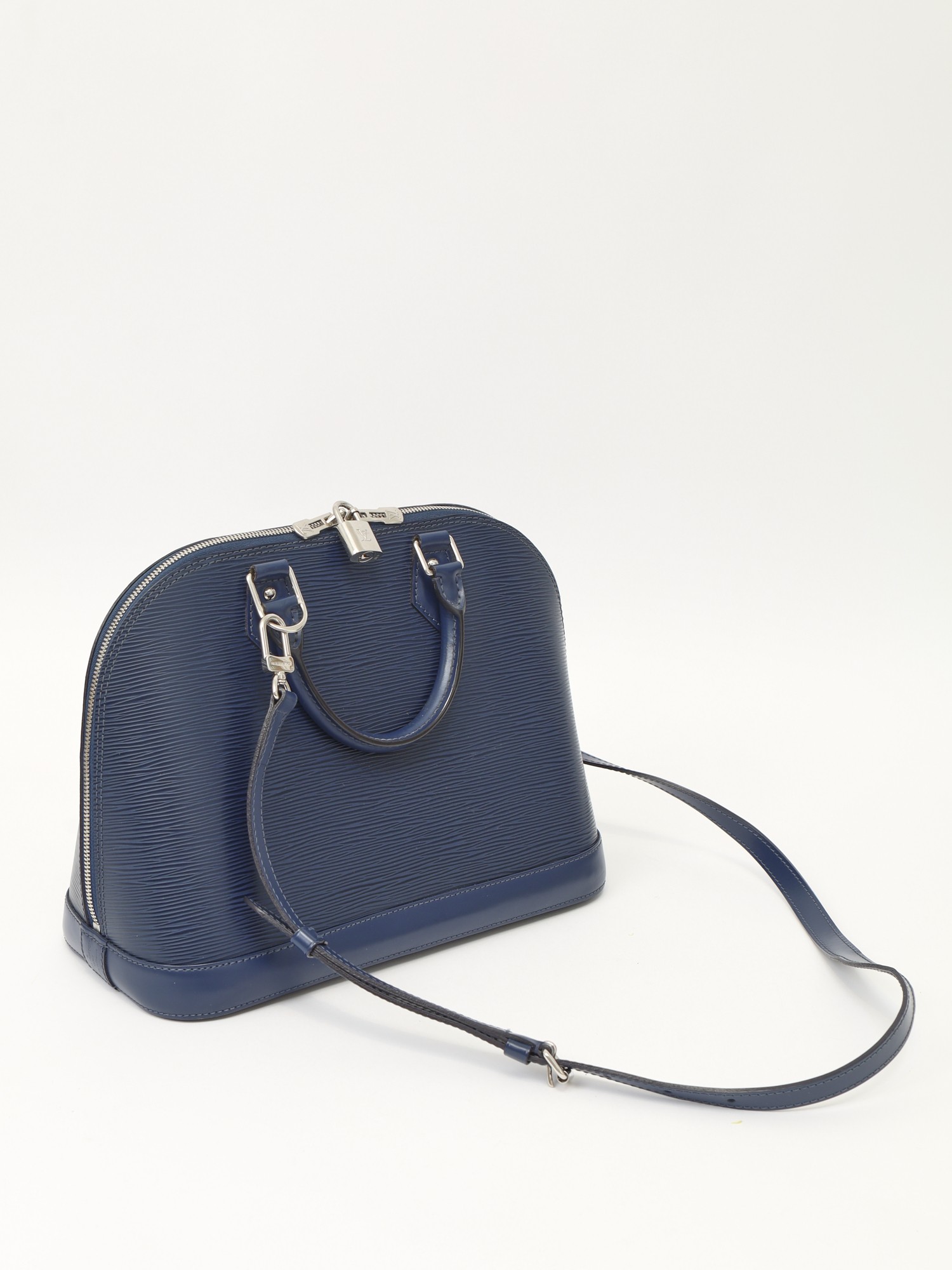 Louis Vuitton Alma 3
