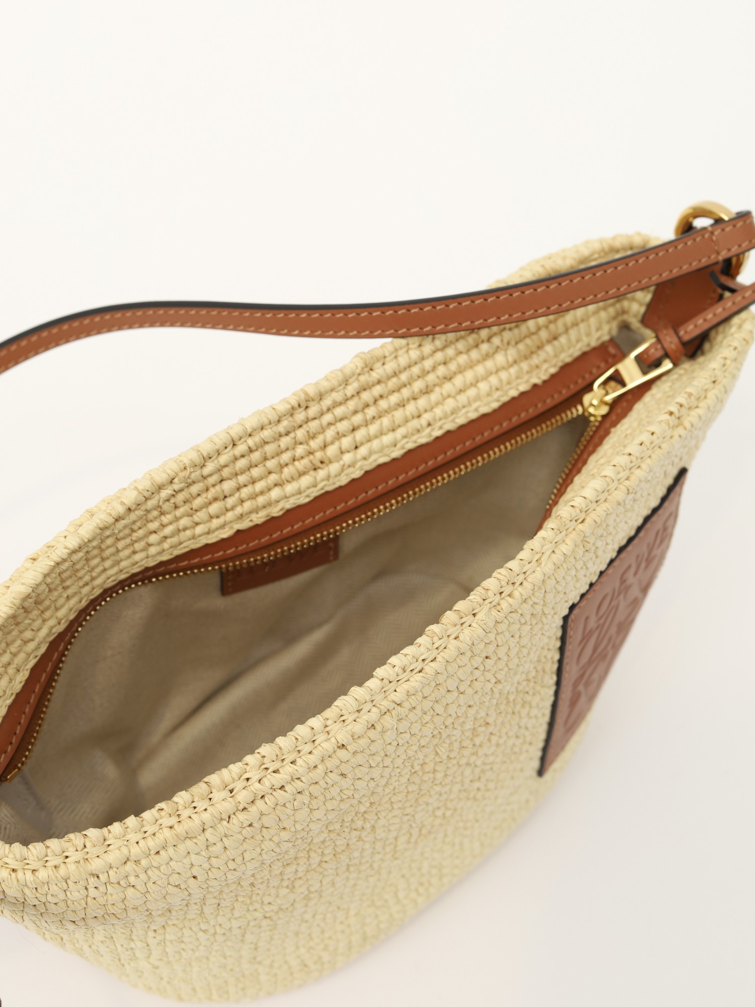Loewe Slit 8