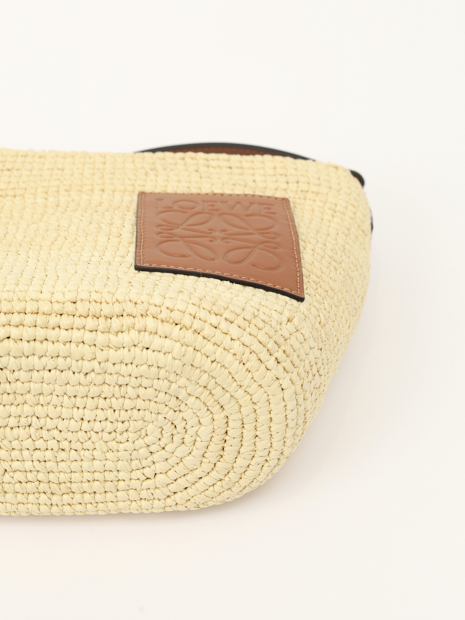 Loewe Slit 7