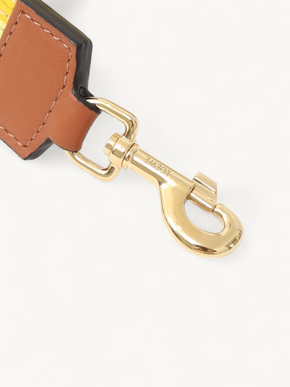 Loewe Belt 4
