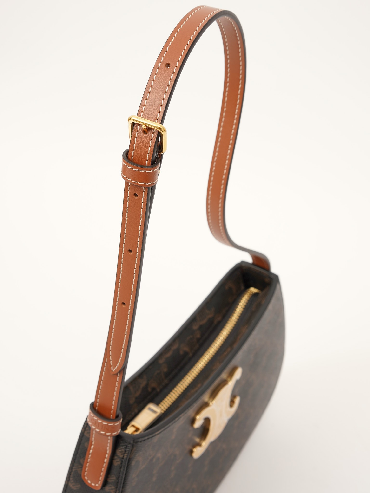 Celine Tilly  4