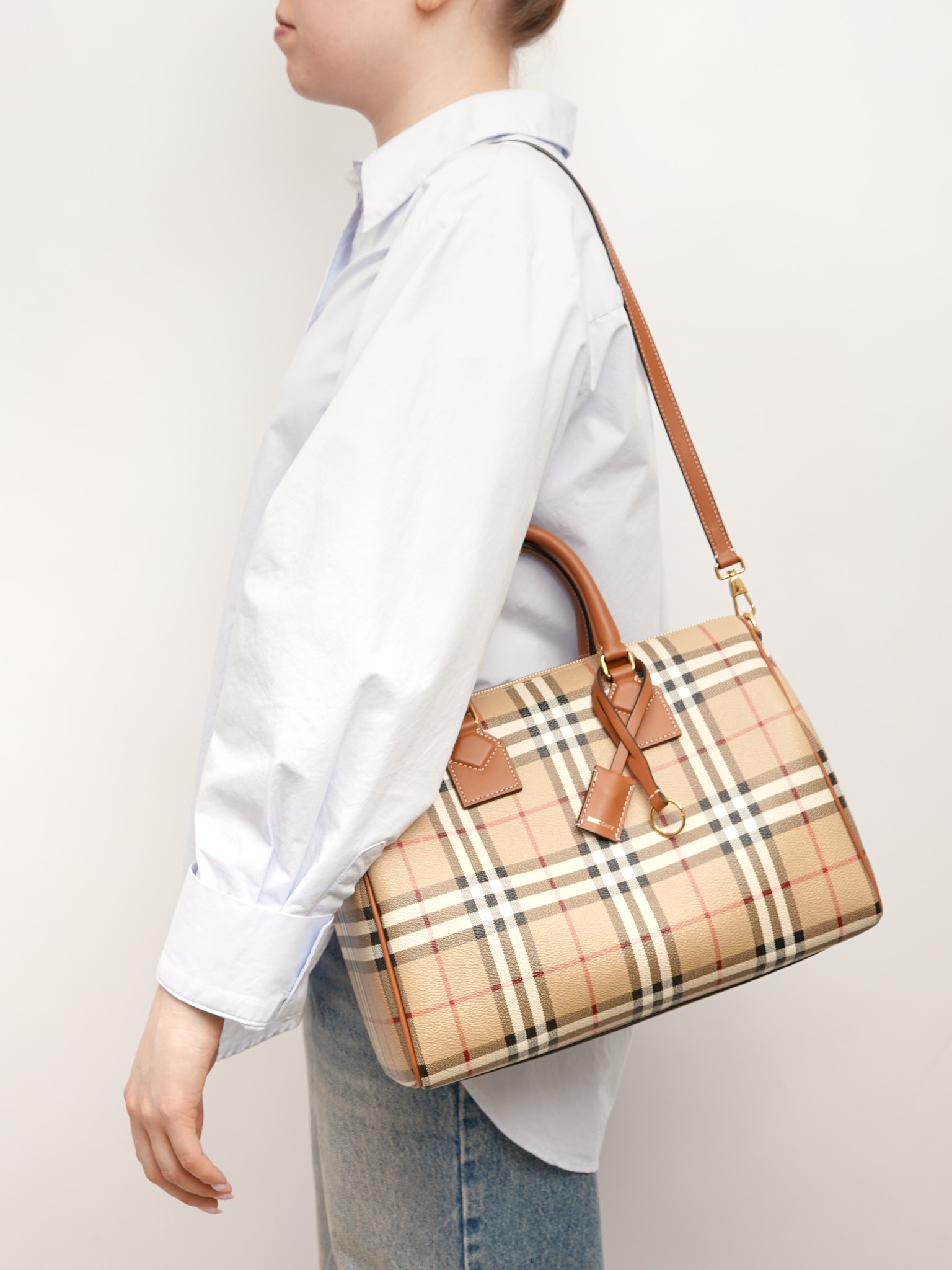 Burberry Bowling 1