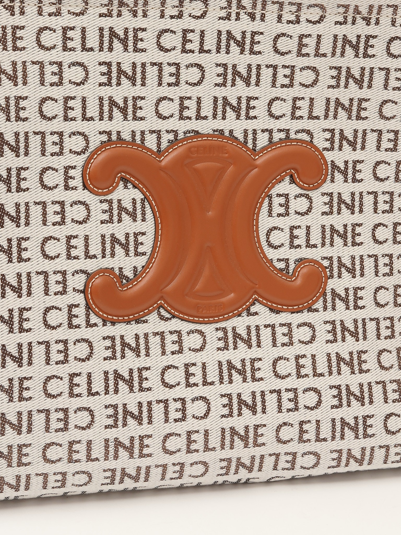 Celine Thais 5
