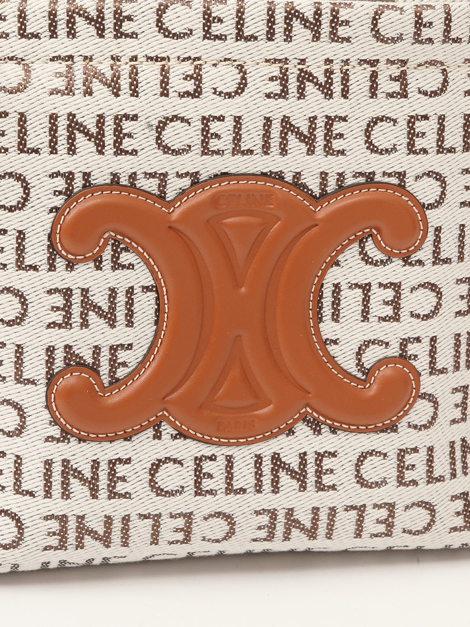 Celine Thais 5