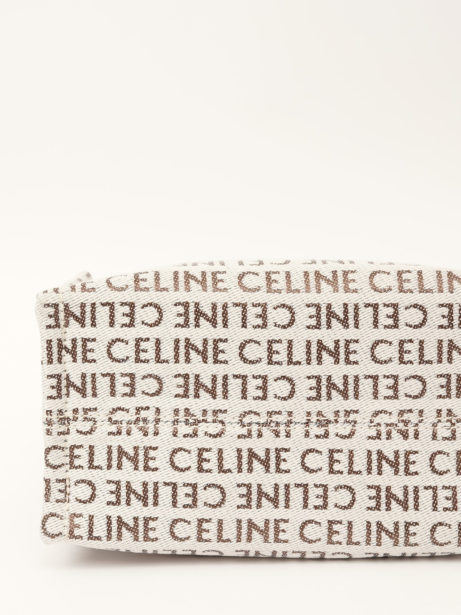 Celine Thais 6