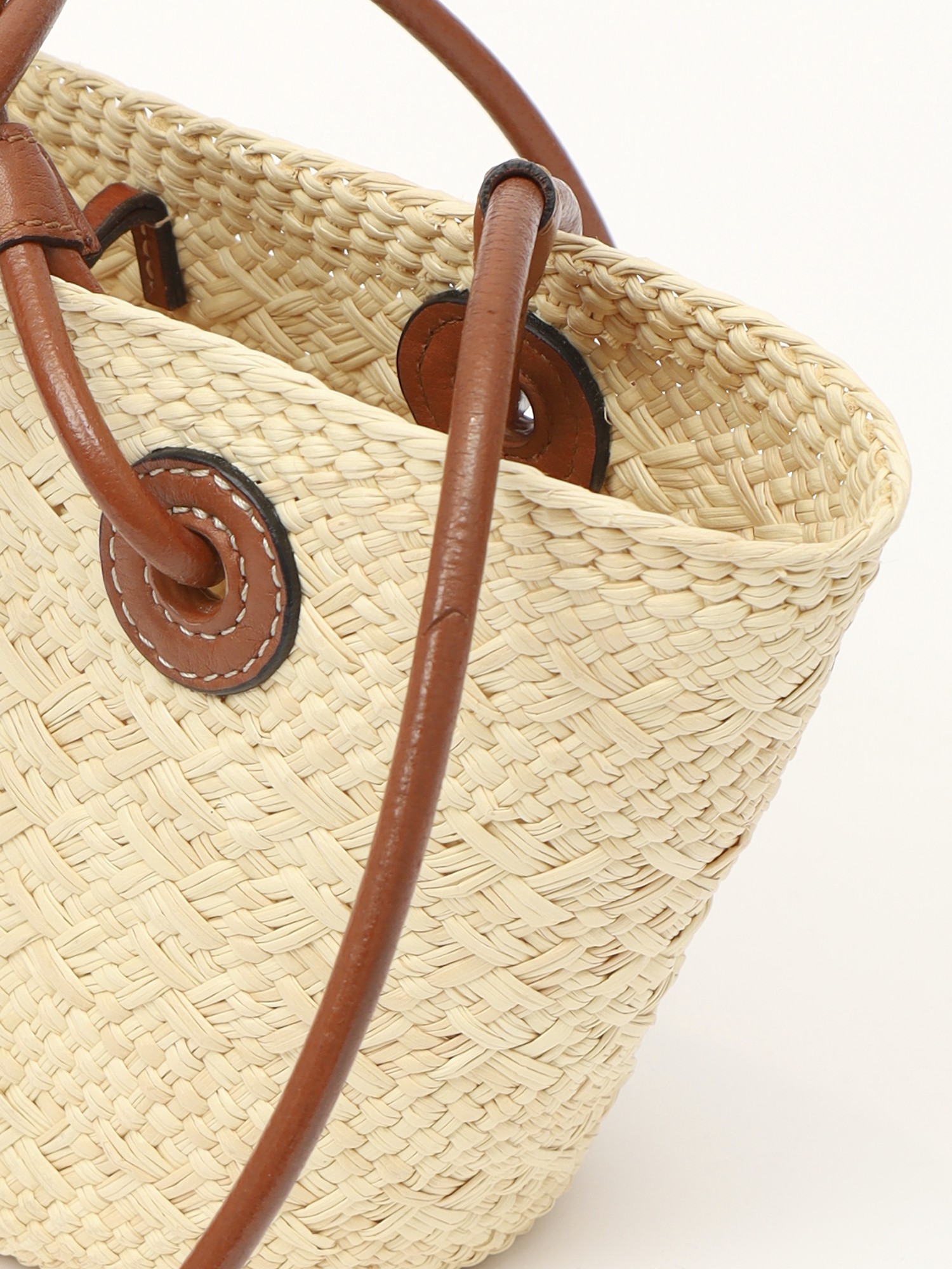 Loewe Basket 9