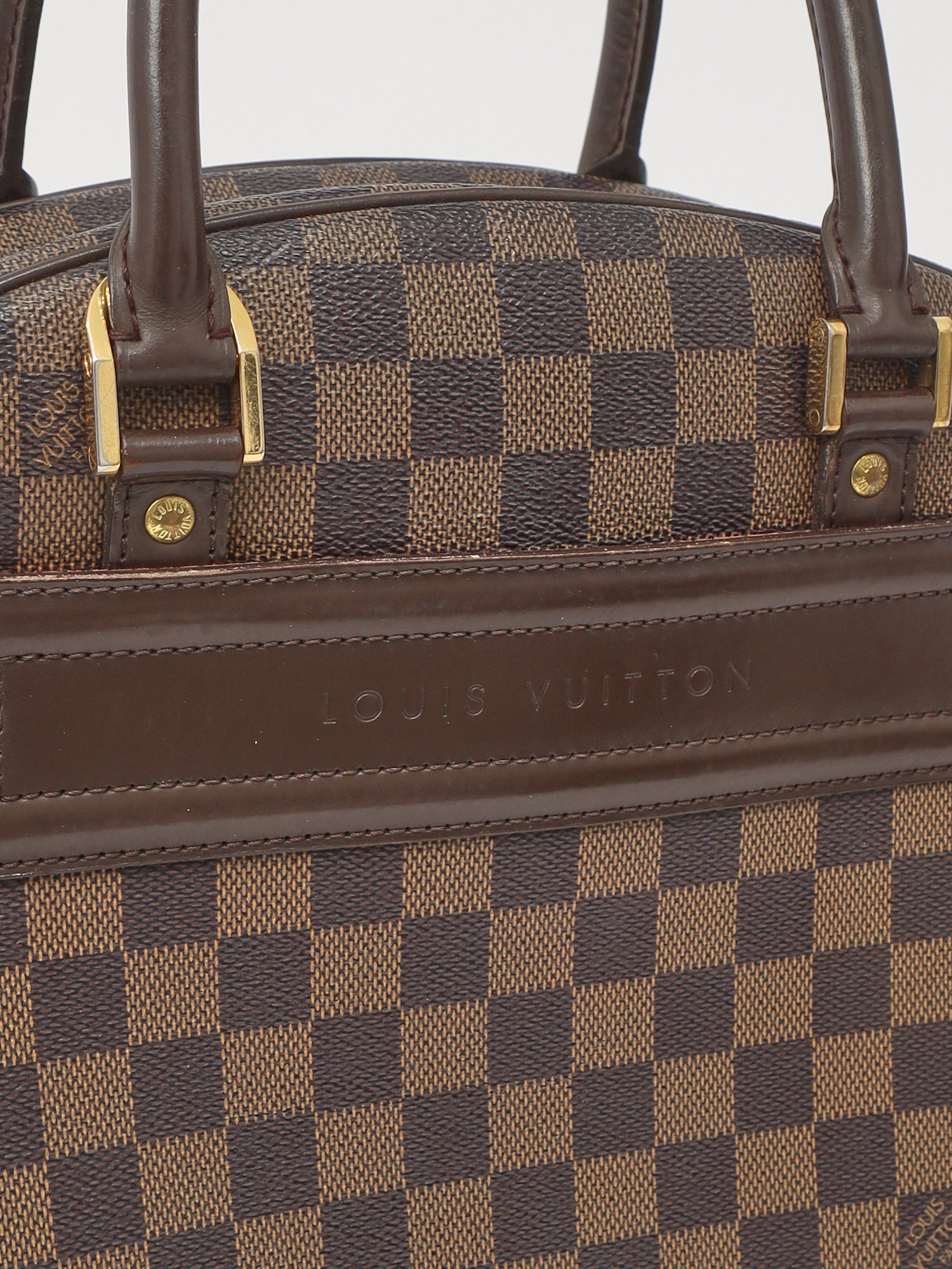 Louis Vuitton Nolita 4