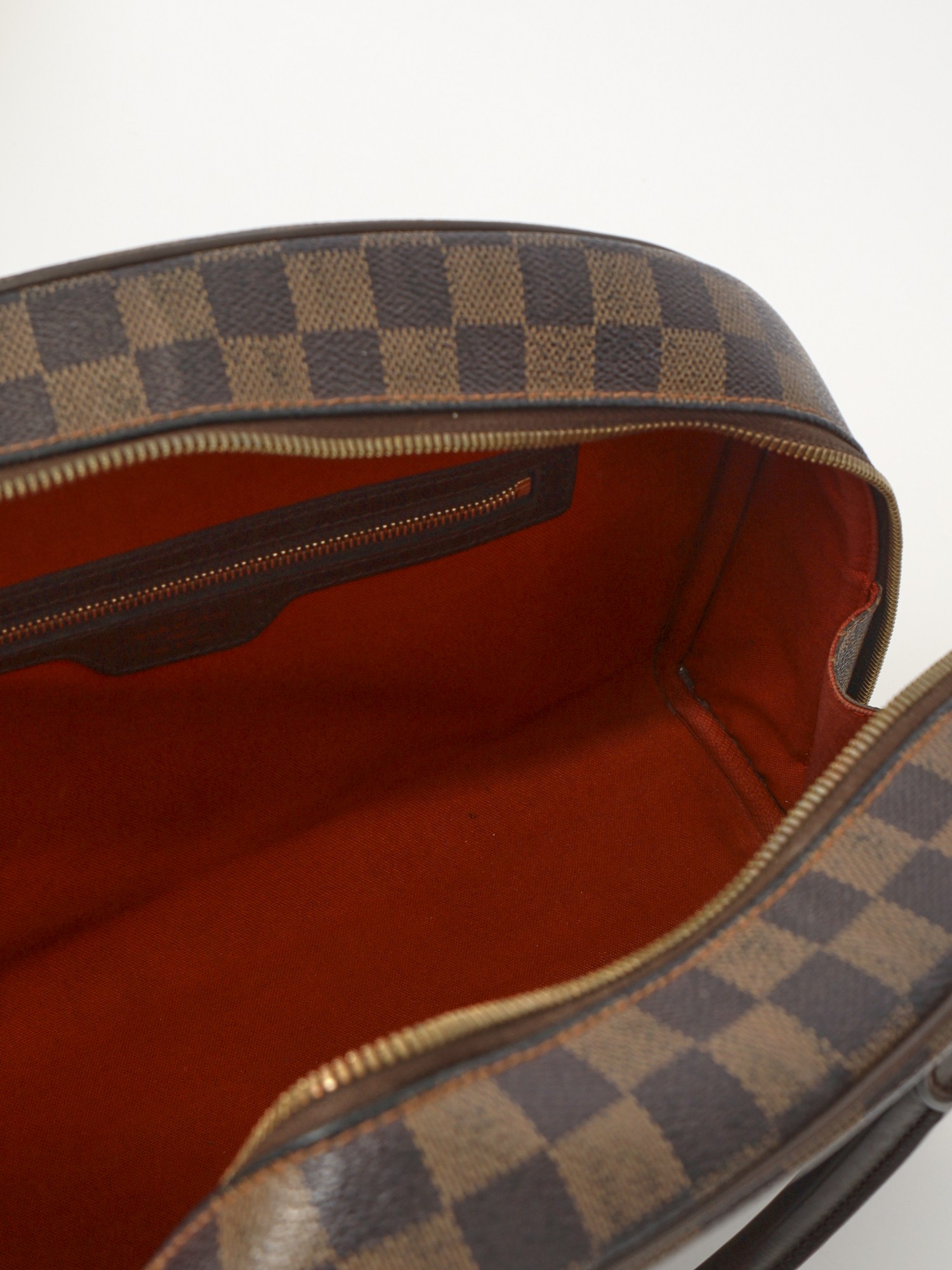 Louis Vuitton Nolita 9
