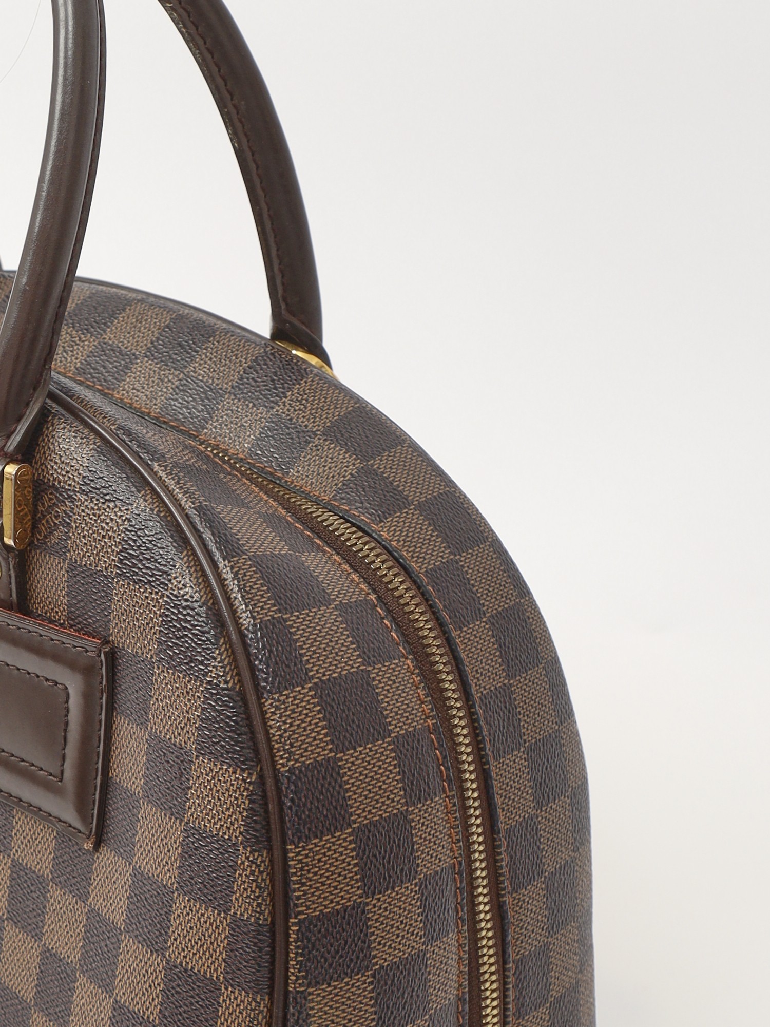 Louis Vuitton Nolita 6