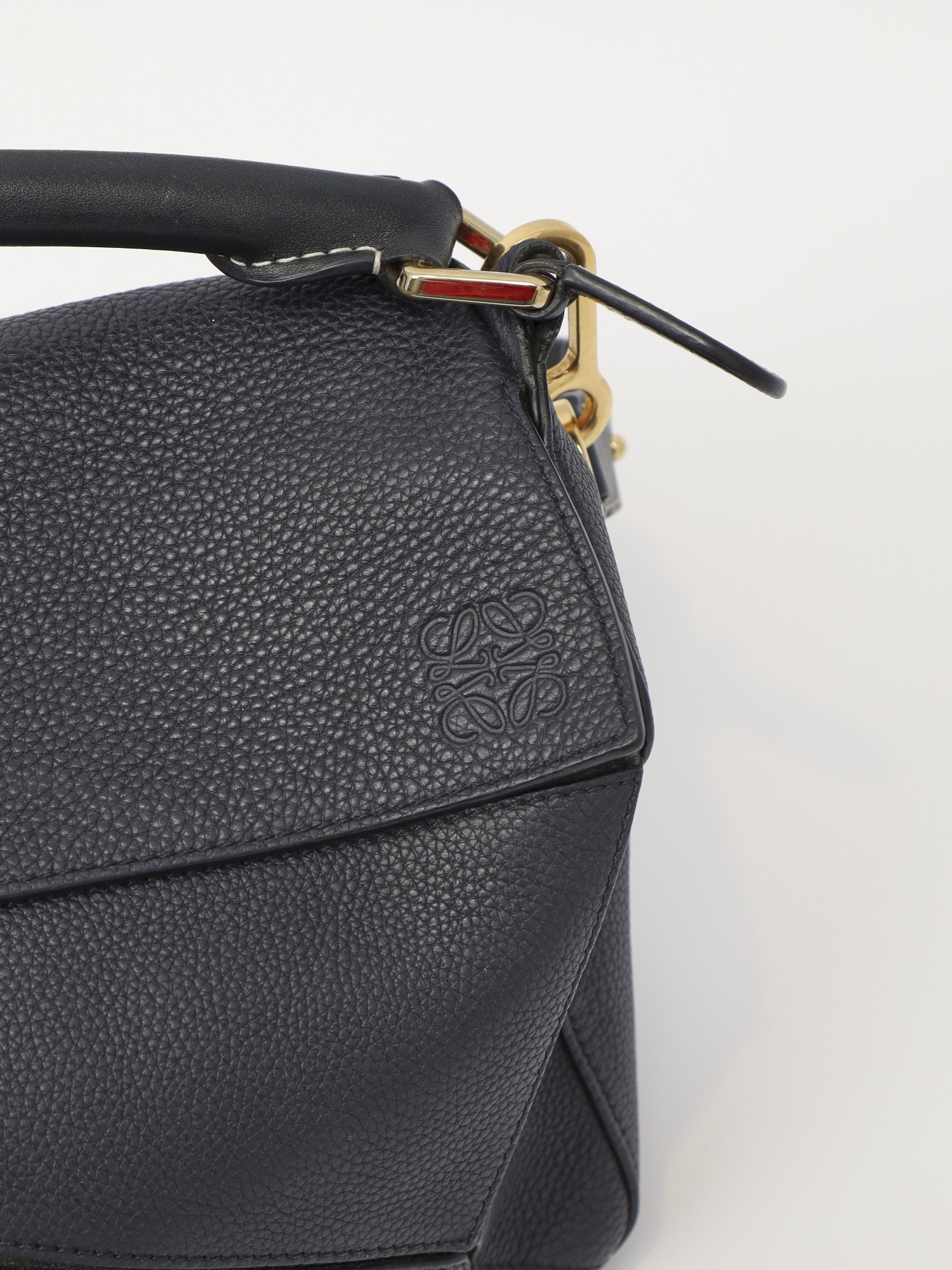 Loewe Puzzle 4