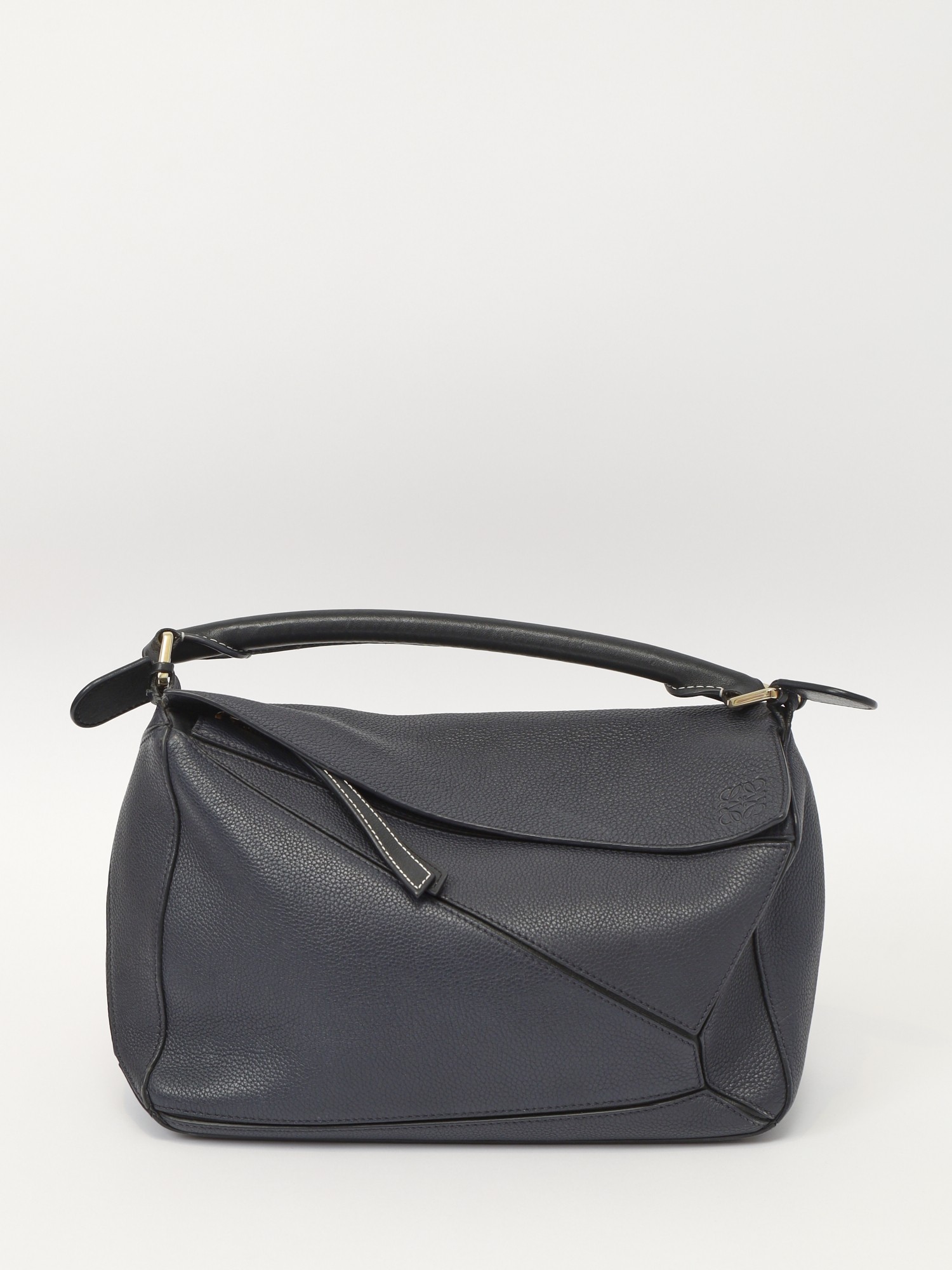 Loewe Puzzle 0