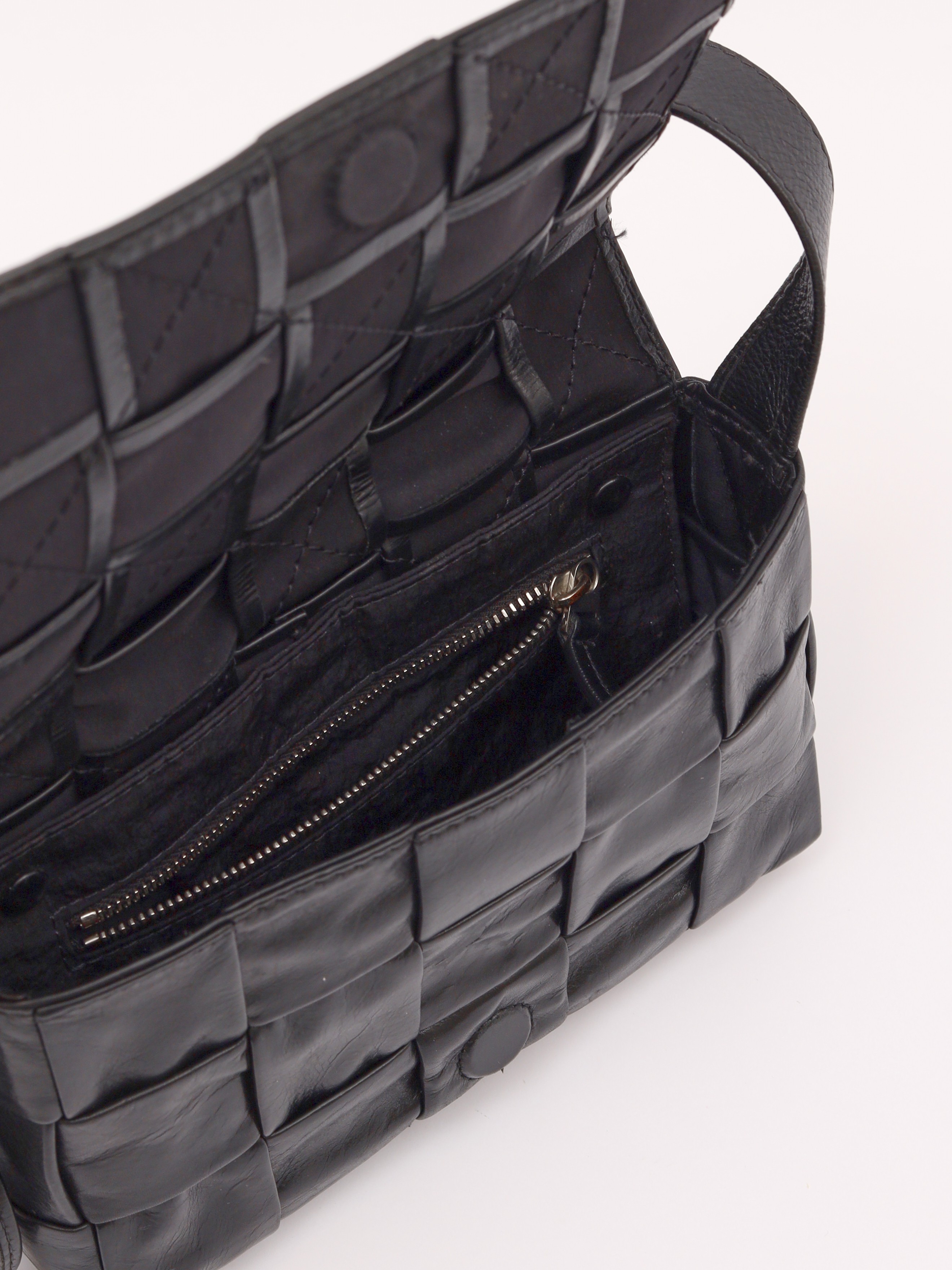 Bottega Veneta Cassette 8