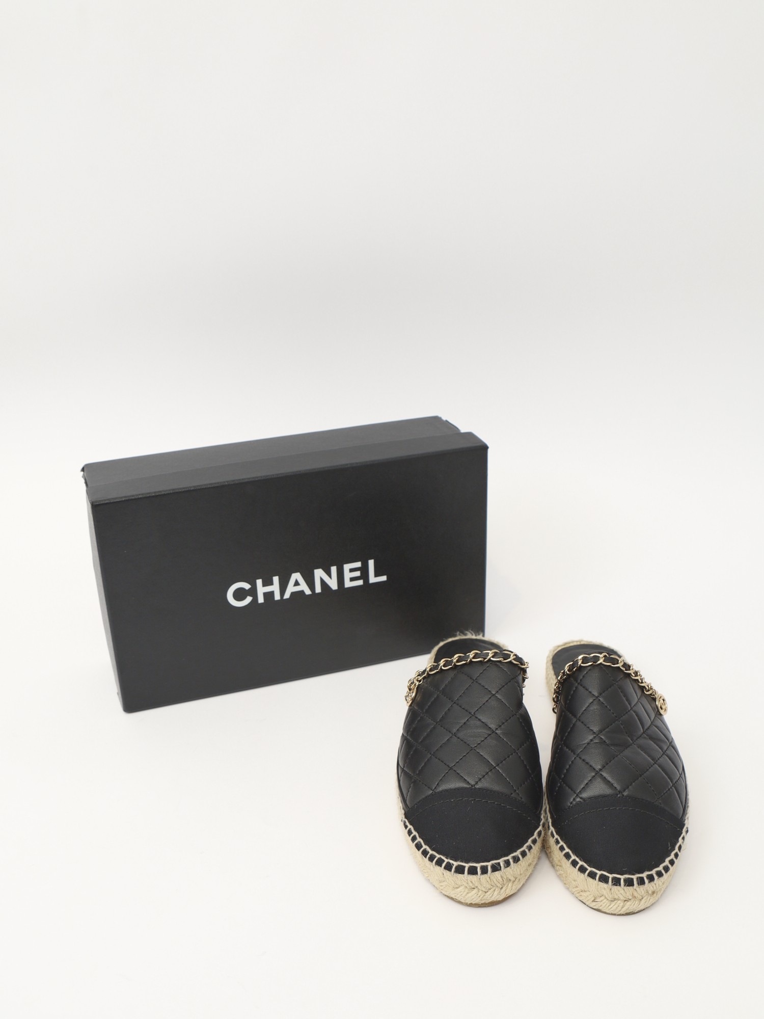 Chanel Shoes 40 1